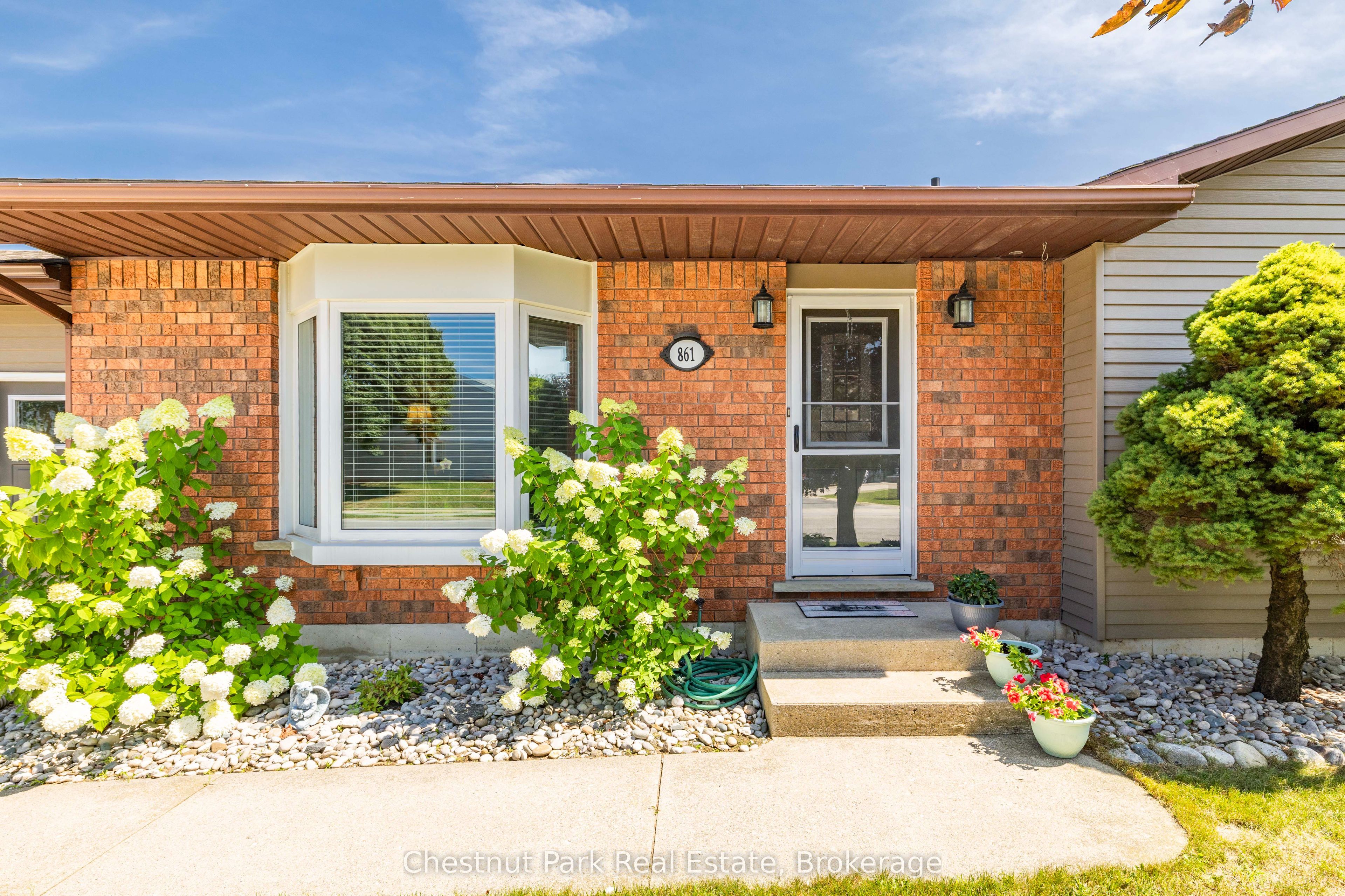 861 Arlington Street, Saugeen Shores, ON N0H 2C4 photo 3
