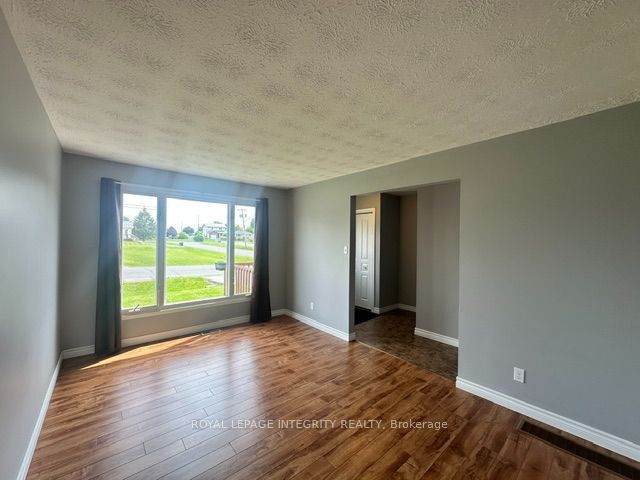 3150 Poirier Avenue, Cornwall, ON K6K 1C8 photo 3