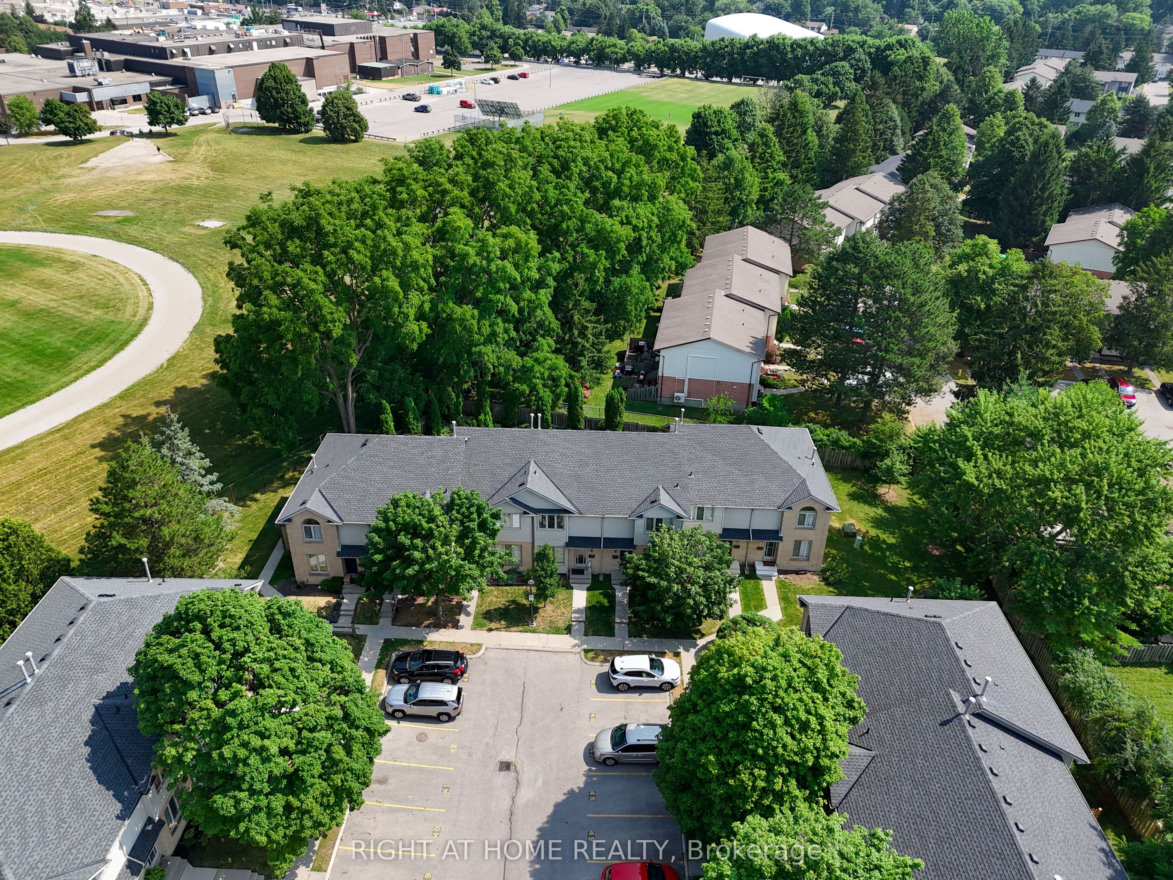 925 Lawson Road 17, London North, ON N6G 4X3 photo 2