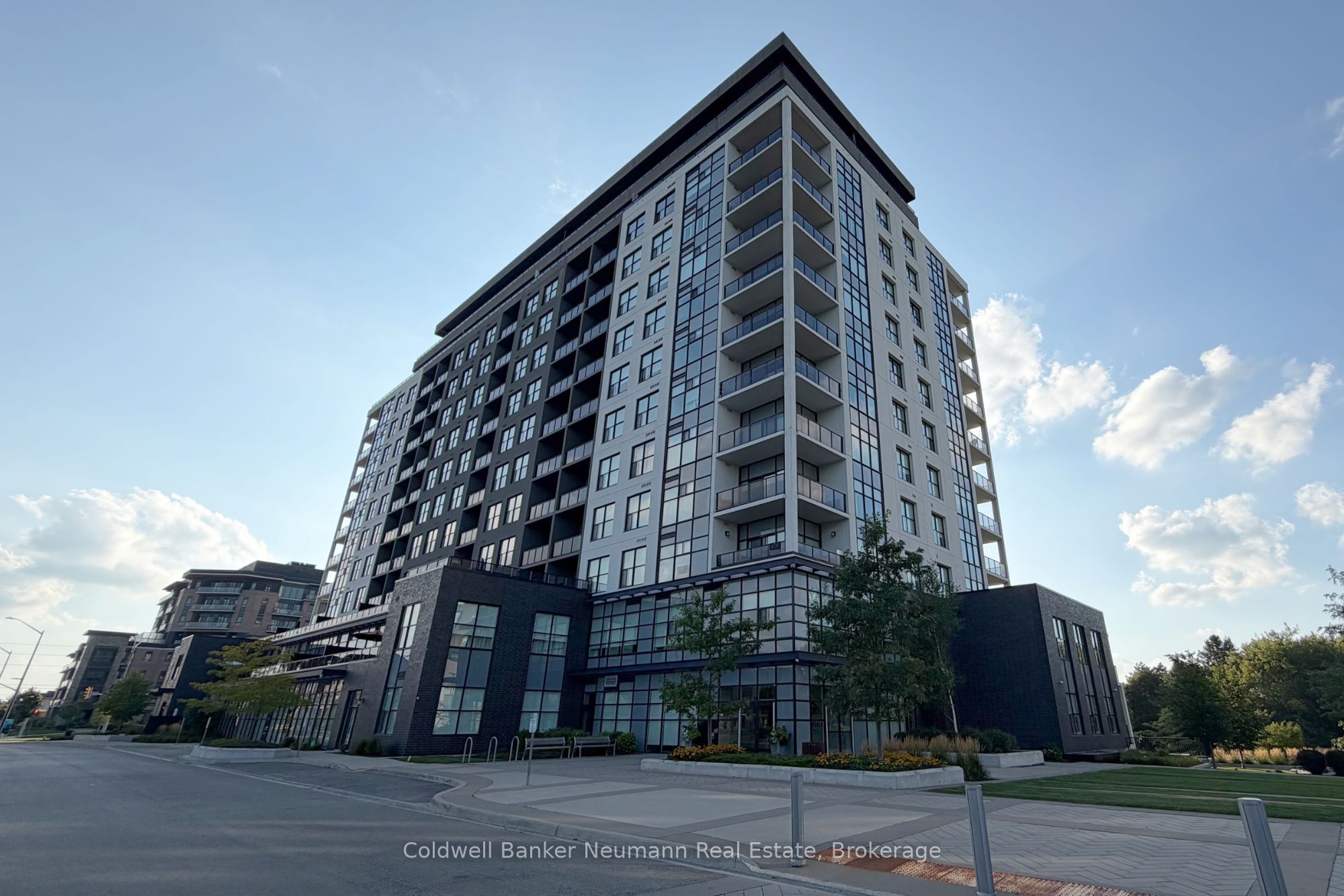 1878 Gordon Street 807, Guelph, ON N1L 0P4