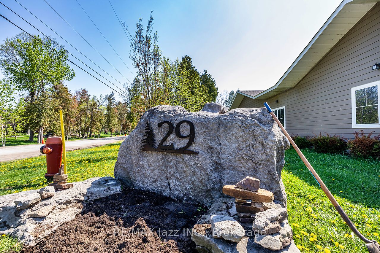 29 Lakewood Crescent 111, Kawartha Lakes, ON K0M 1A0 photo 4