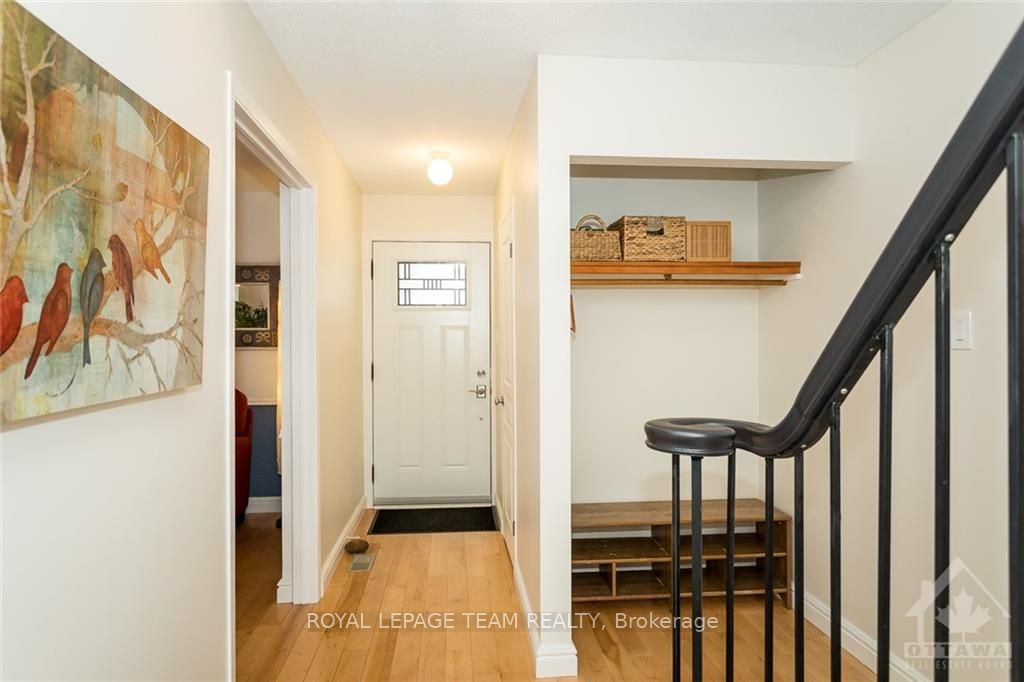 158 Mccurdy Drive, Kanata, ON K2L 2Z6 photo 3