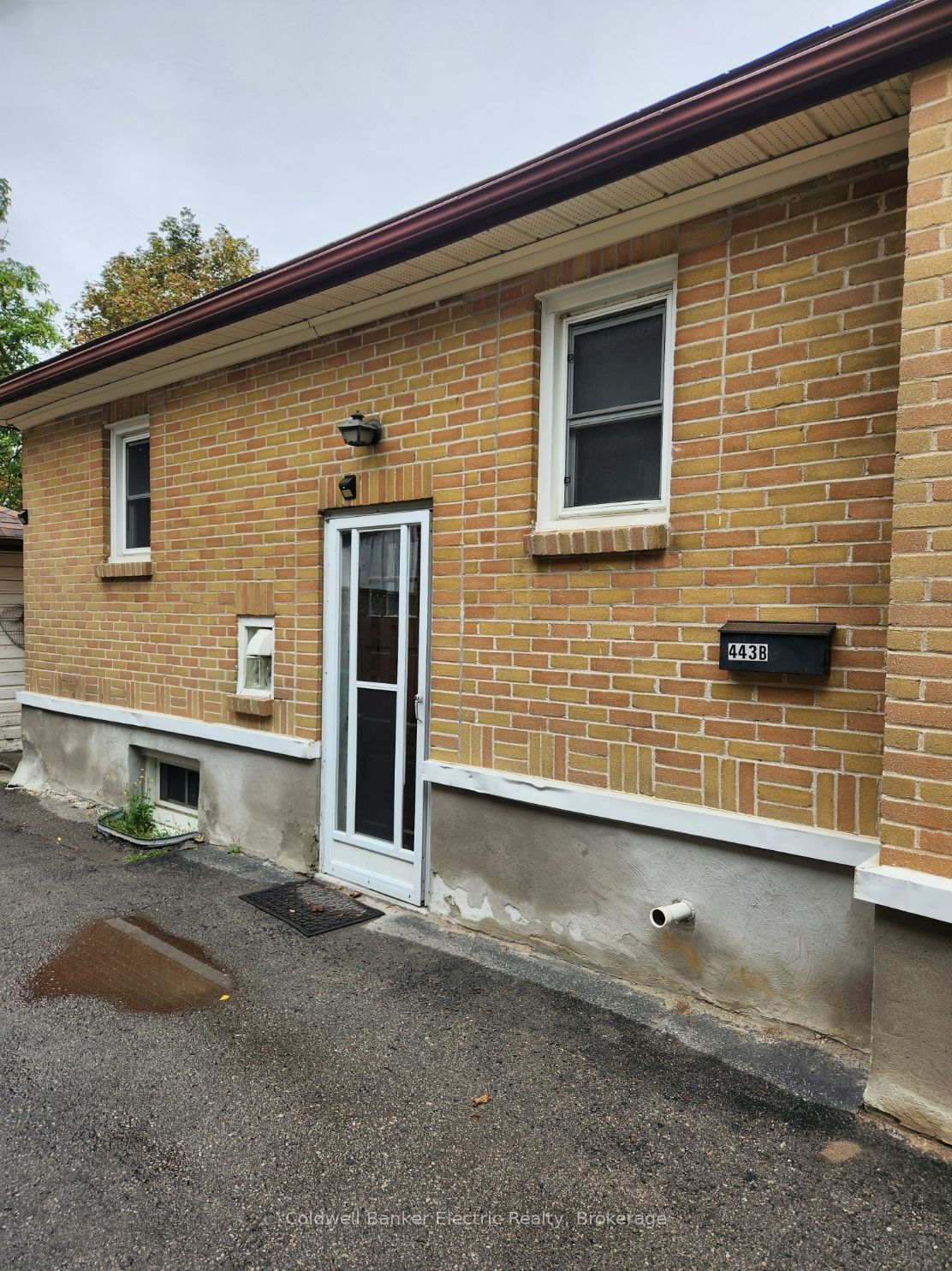 443 Armour Road, Peterborough, ON K9H 1Y7 photo 3