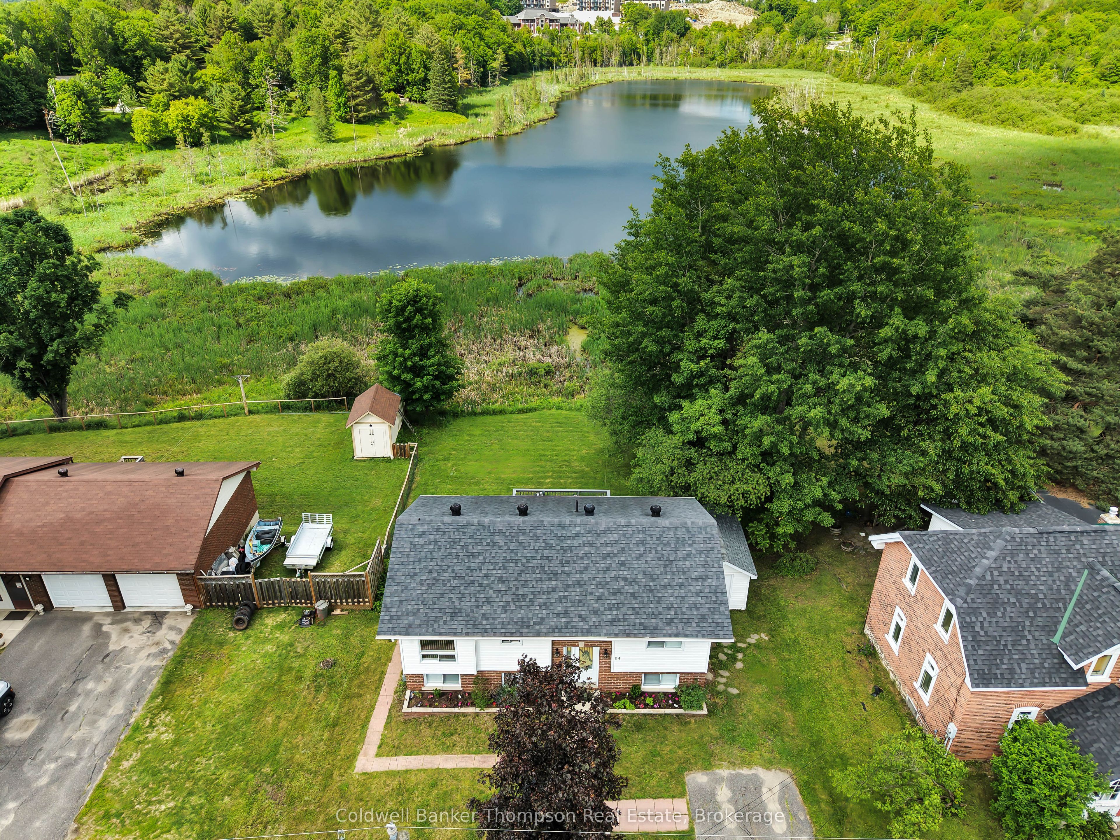 94 Brunel Road, Huntsville, ON P1H 1R1 photo 2