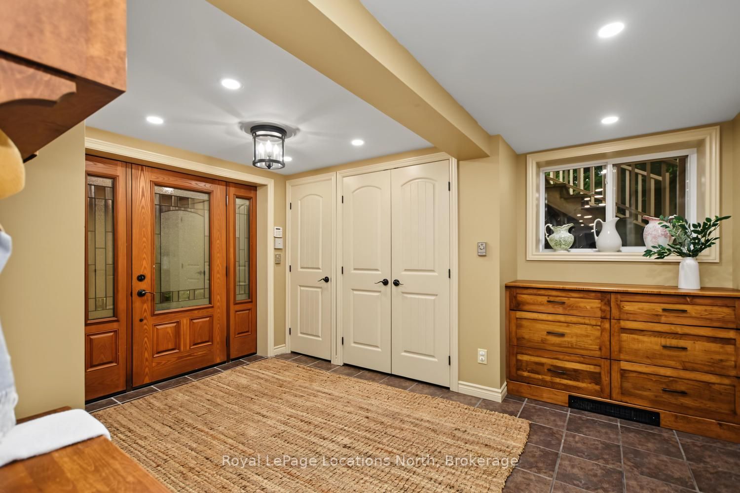 143 ST MORITZ Crescent, Blue Mountains, ON L9Y 0S6 photo 4