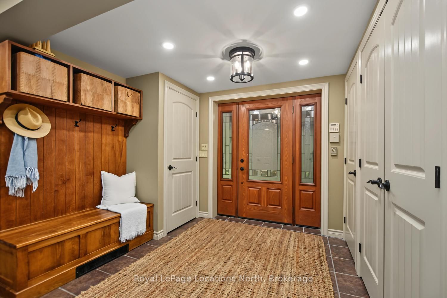 143 ST MORITZ Crescent, Blue Mountains, ON L9Y 0S6 photo 5
