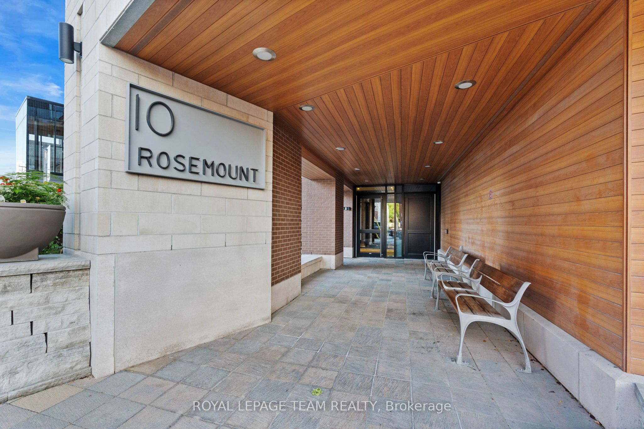 10 Rosemount Avenue 304, West Centre Town, ON K1Y 2Z3 photo 3