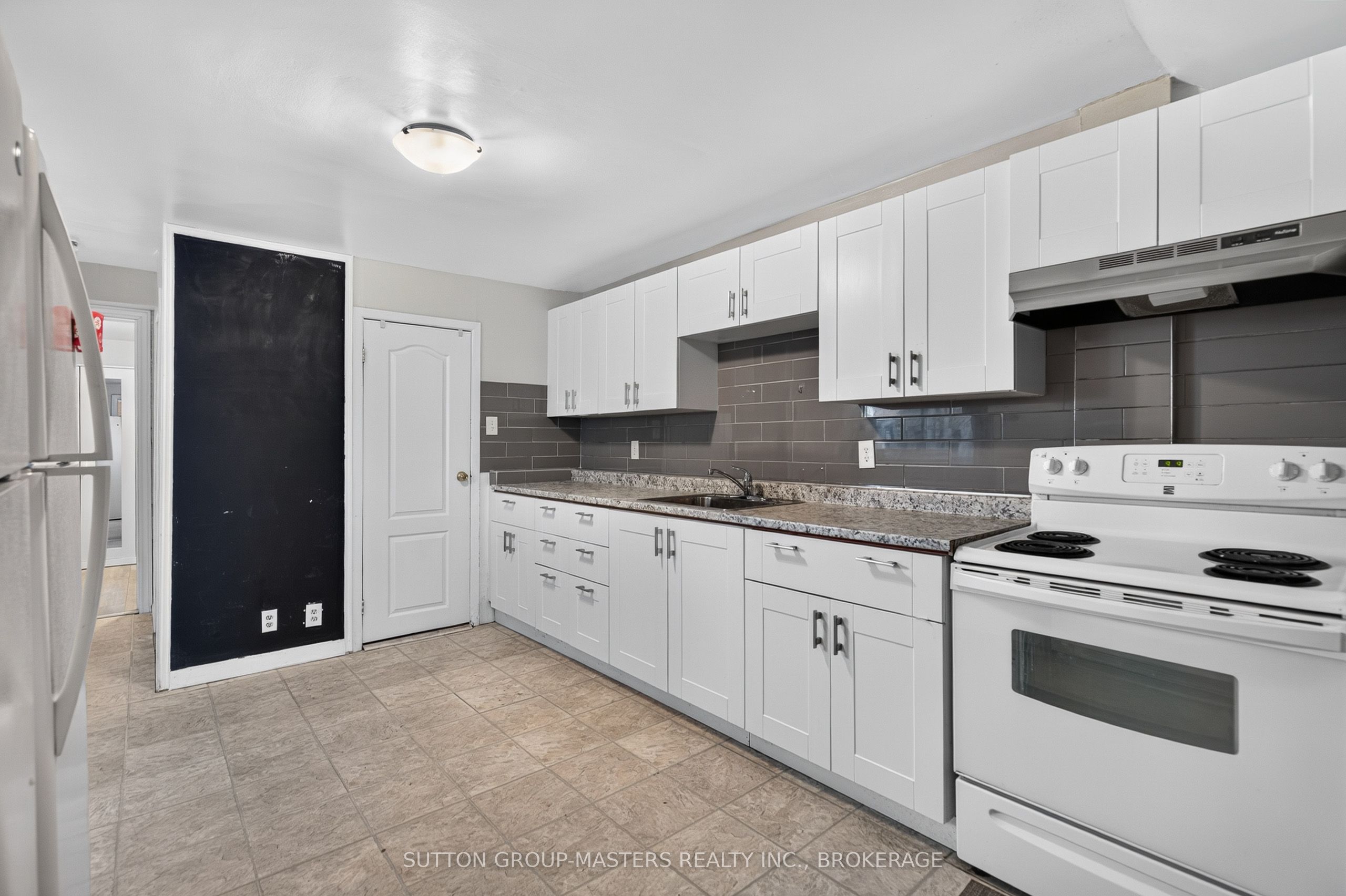 378 Barrie Street, Kingston, ON K7K 3T4 photo 4