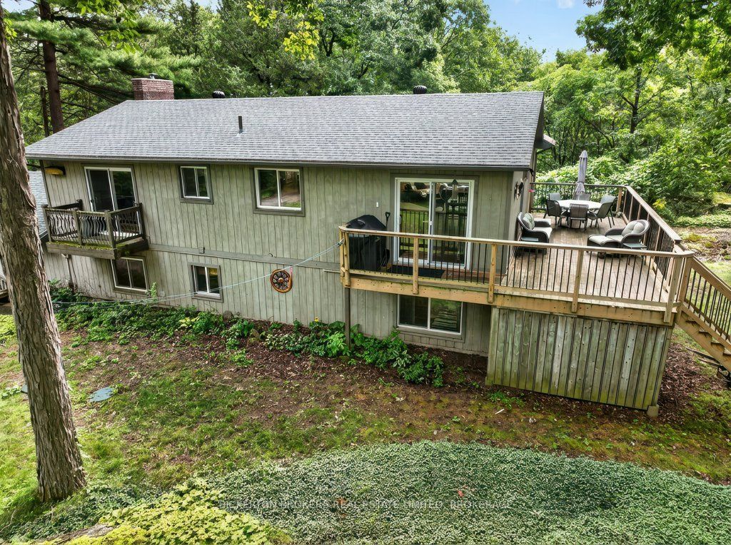 237 W Old River Road, Leeds and the Thousand Islands, ON K0E 1R0 photo 4