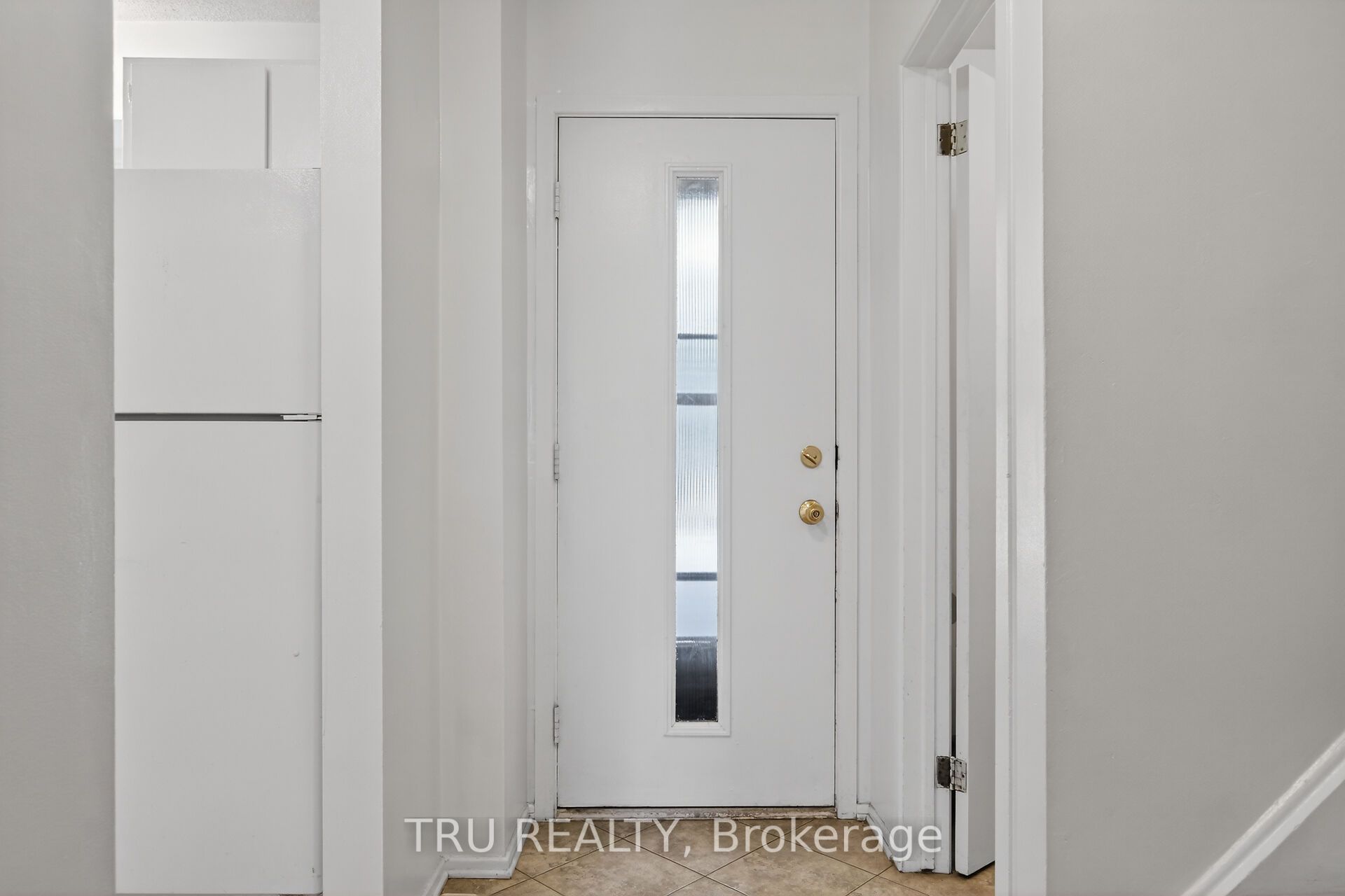 16-164 BARROW Crescent, Kanata, ON K2L 2J1 photo 2