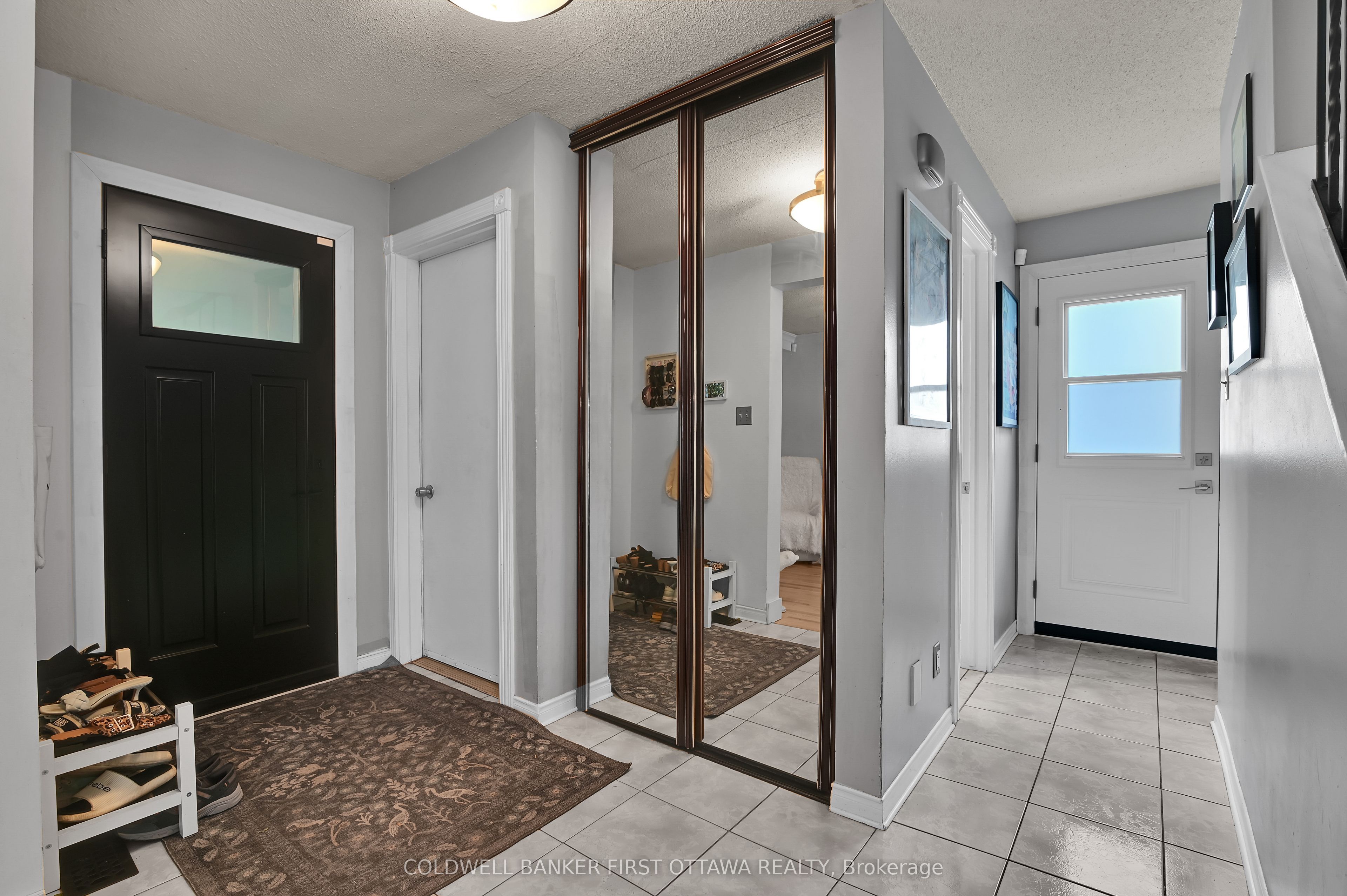2153 East Acres Road, Beacon Hill North - South and Area, ON K1J 9A6 photo 4