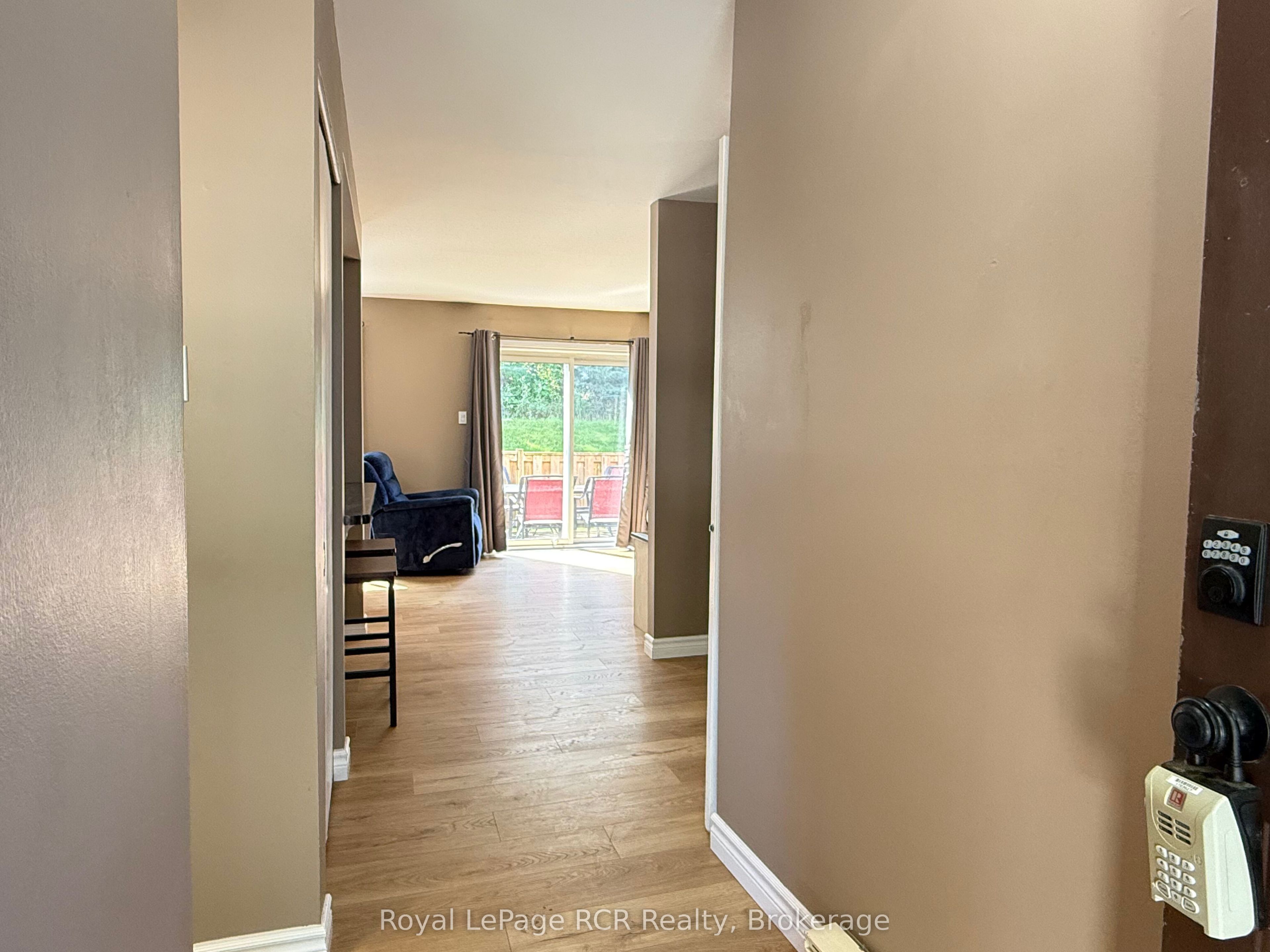 74 Laurie Crescent, Owen Sound, ON N4K 6C3 photo 3