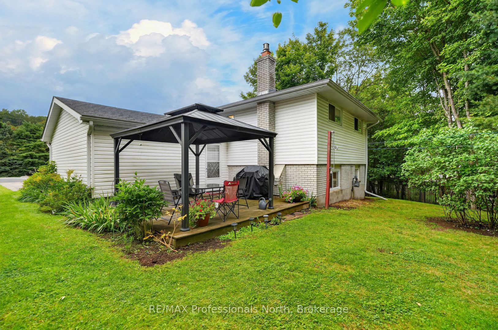 12 Anthony Court, Huntsville, ON P1H 1T2 photo 2