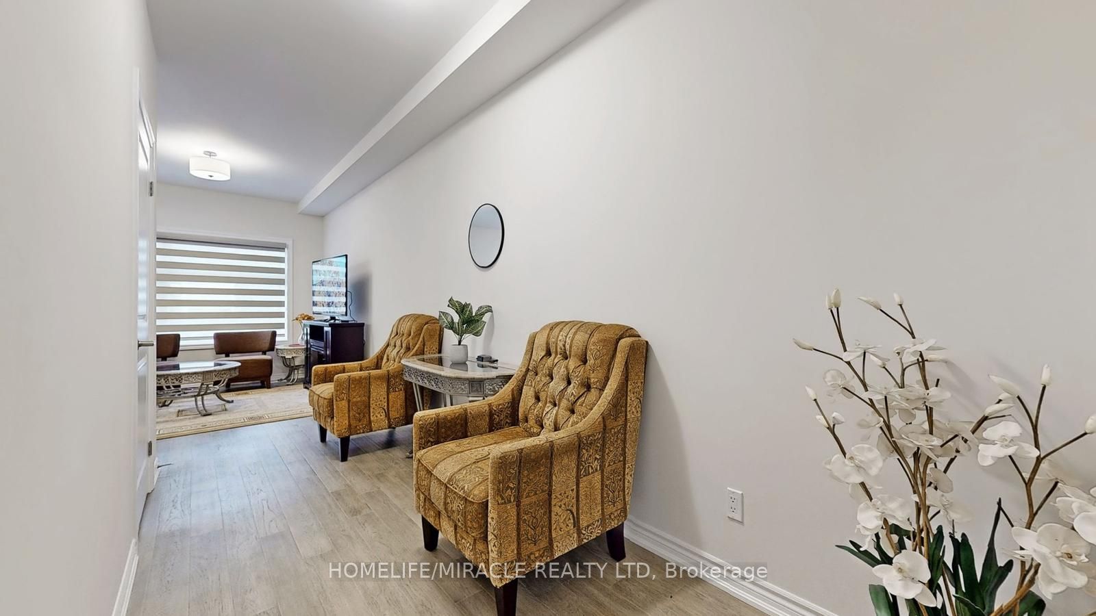 5672 Dorchester Road 26, Niagara Falls, ON L2G 4Y8 photo 4