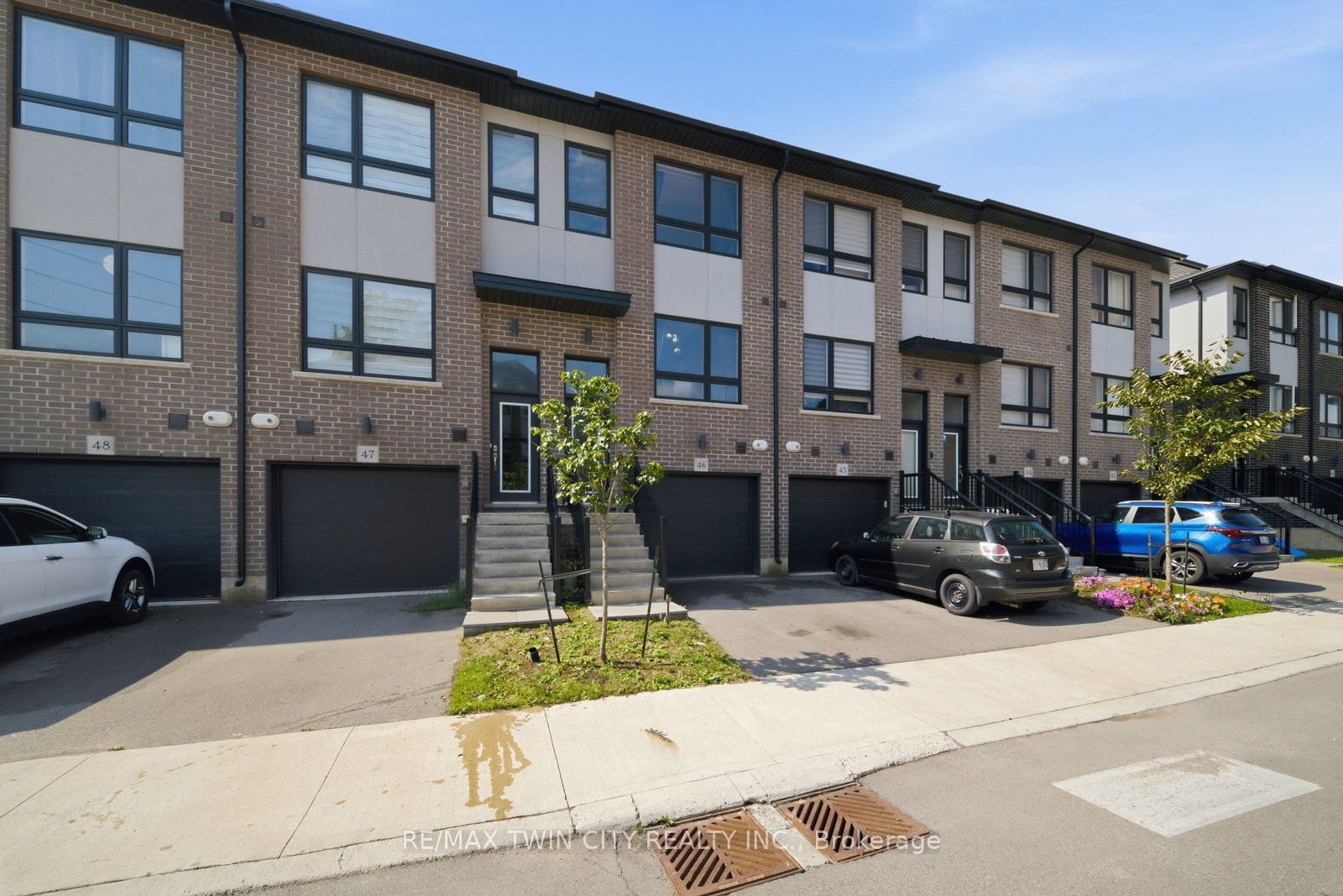 720 Grey Street 46, Brantford, ON N3S 0K2 photo 3