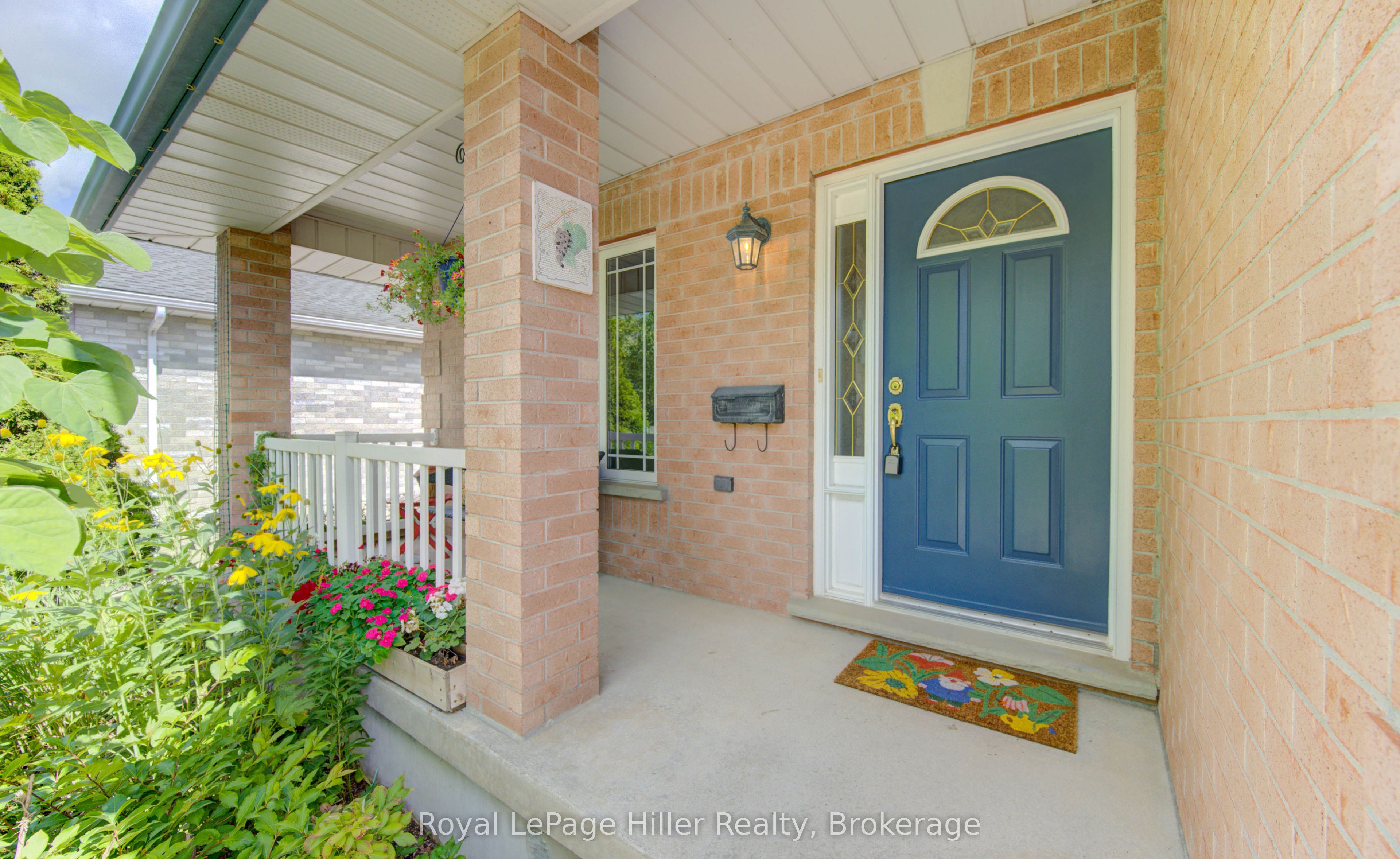 15 McQueen Court, Stratford, ON N4Z 1H5 photo 2
