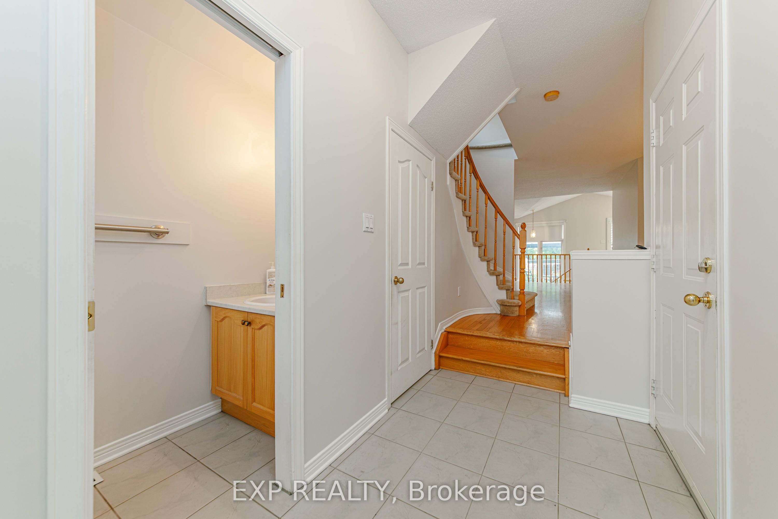 4412 Wildmint Square, Blossom Park - Airport and Area, ON K1V 1N7 photo 4