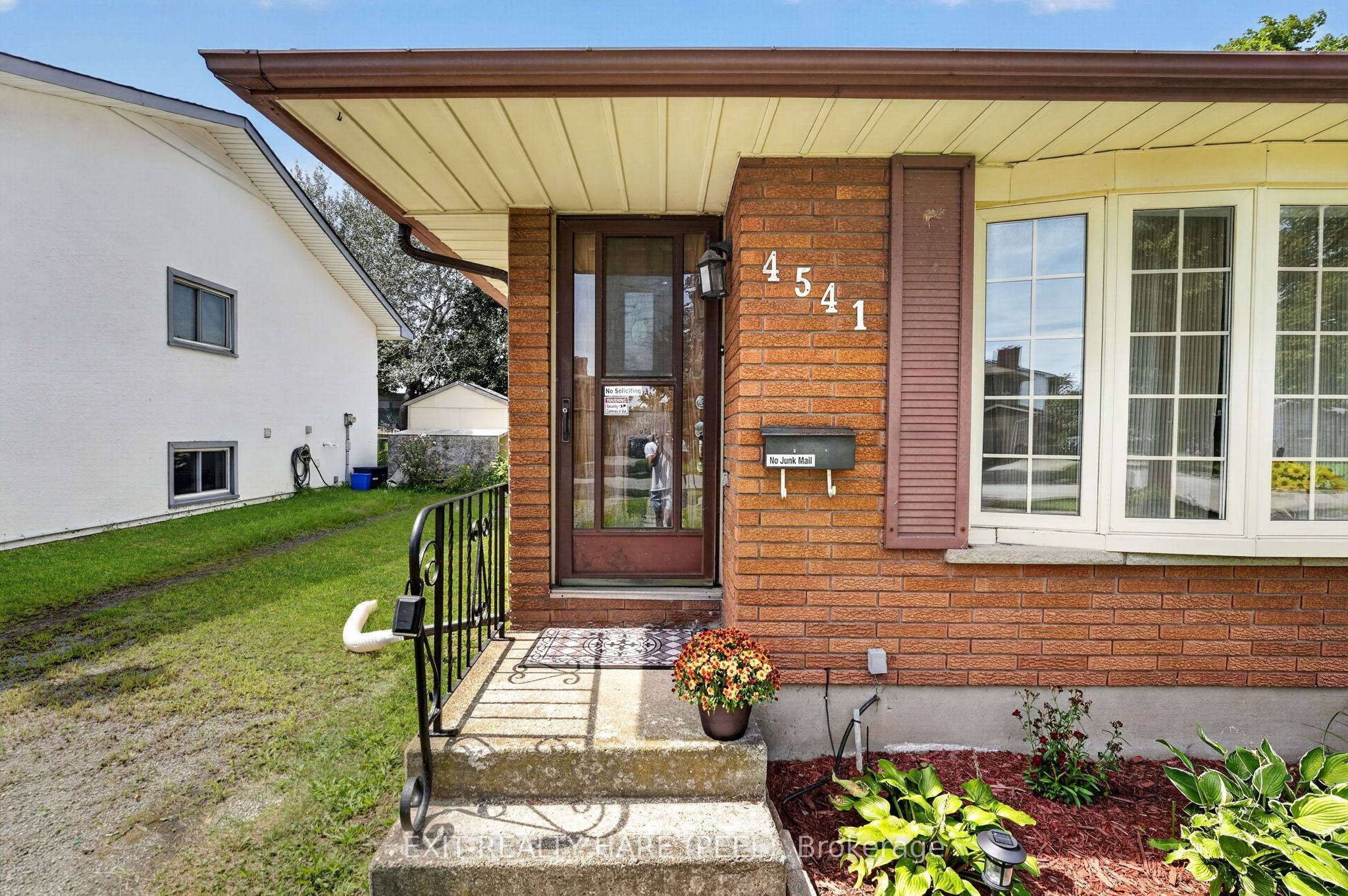 4541 Sussex Drive Drive, Niagara Falls, ON L2E 6S1 photo 2