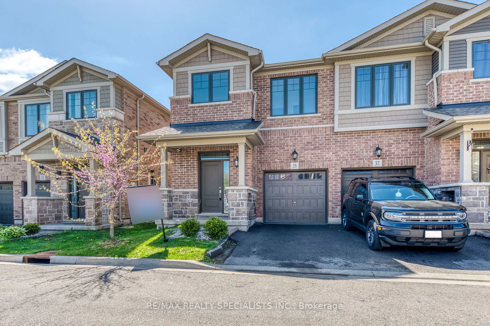 35 Pelican Lane, Hamilton, ON L8K 0A4 photo 2