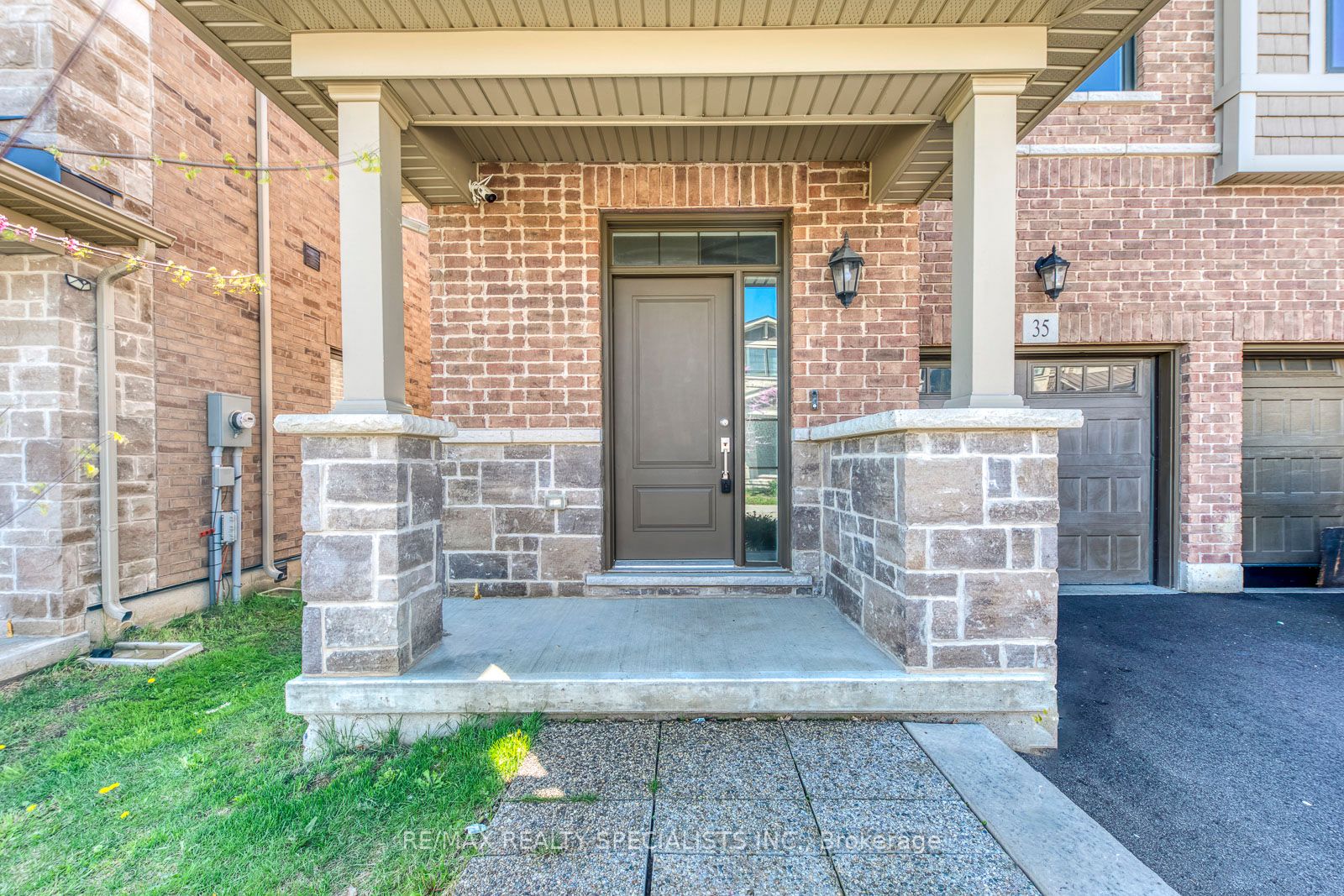 35 Pelican Lane, Hamilton, ON L8K 0A4 photo 3