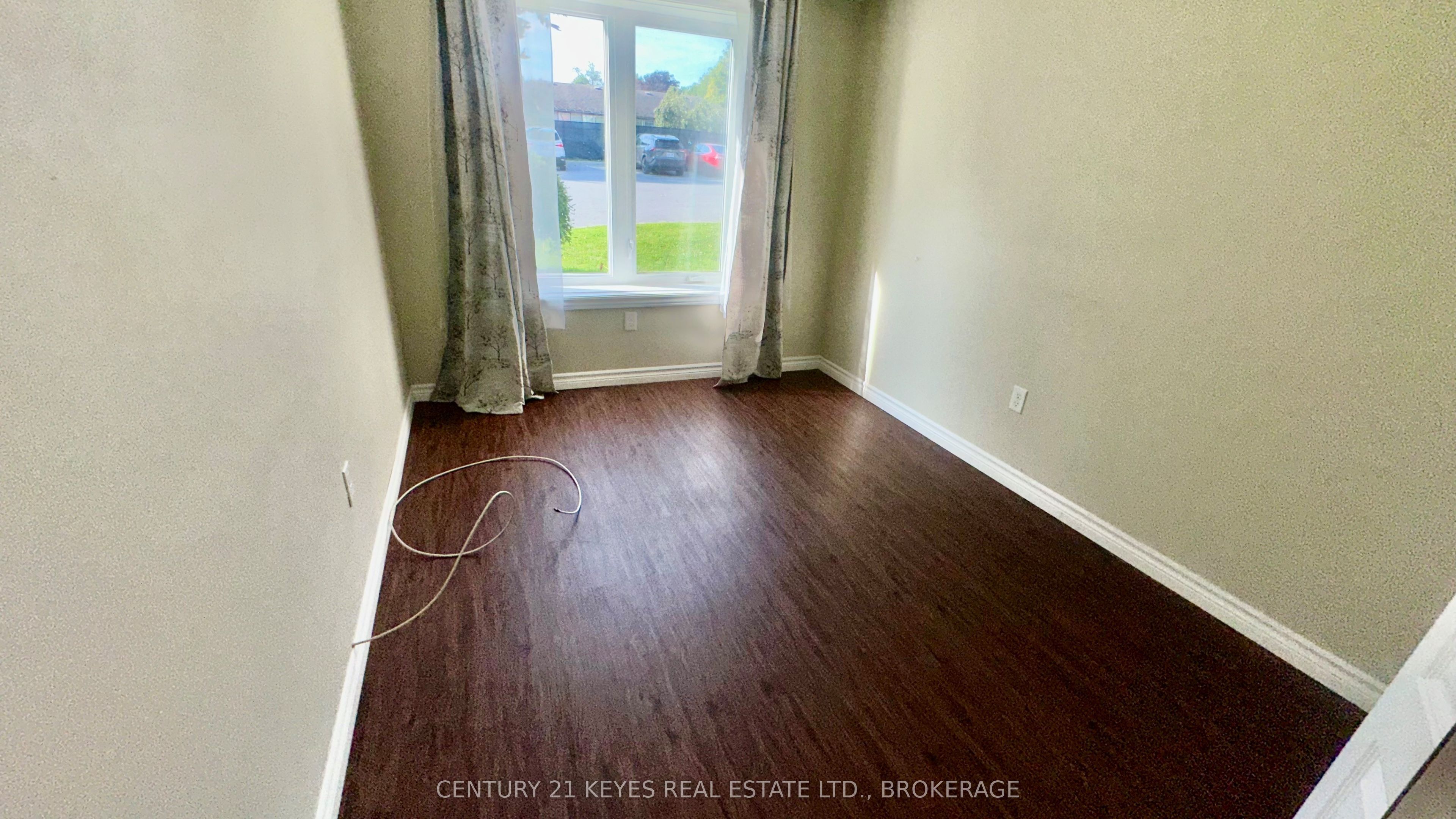 665 King Street W 101, Gananoque, ON K7G 2H3 photo 3