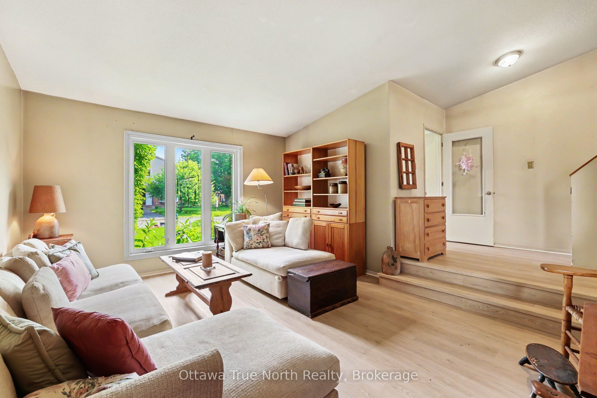 41 Aldgate Crescent, Barrhaven, ON K2J 2C8 photo 5