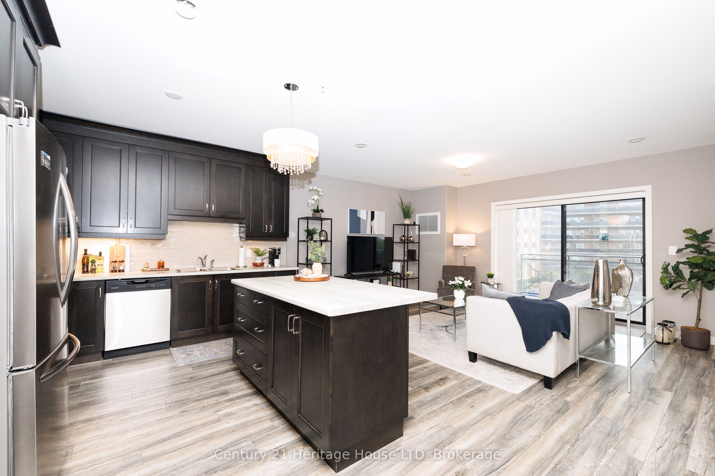 379 Scott Street 307, St. Catharines, ON L2M 3W2 photo 4