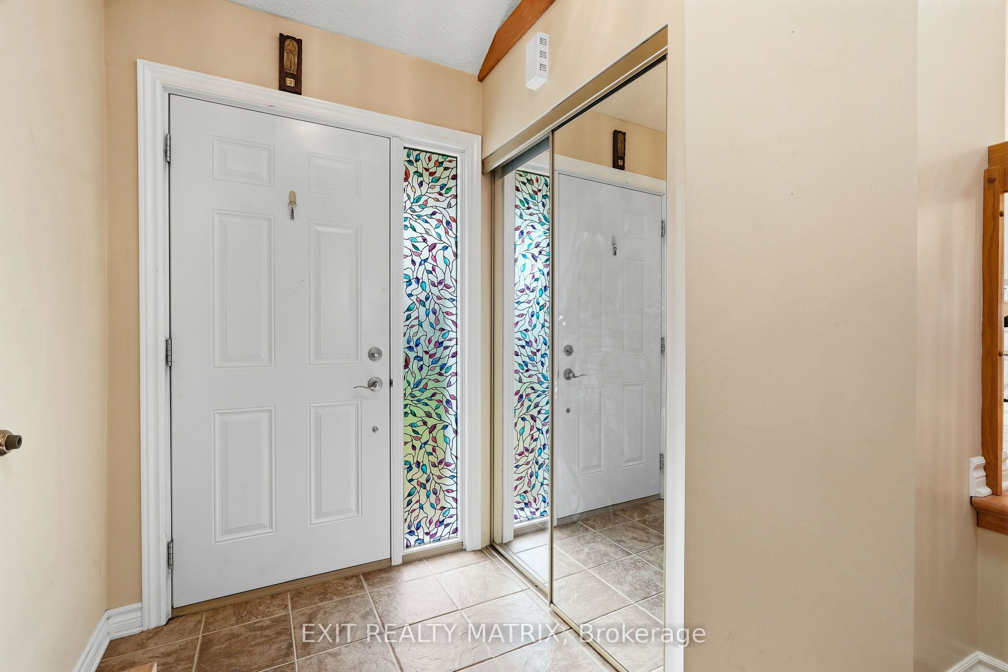 44 Ste Therese Boulevard, Russell, ON K0A 1W0 photo 5