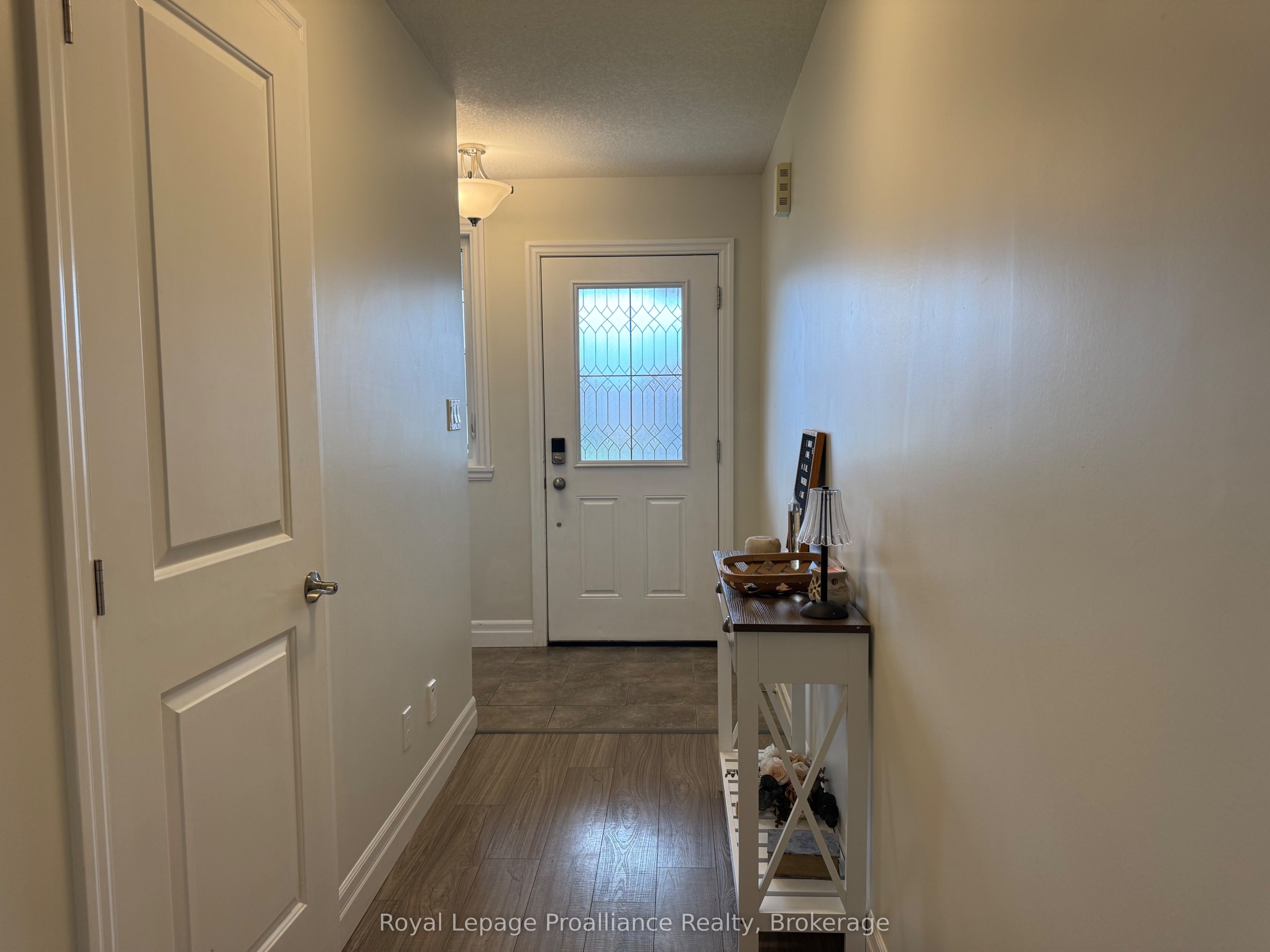 19 McIntosh Crescent, Quinte West, ON K8V 0G1 photo 5