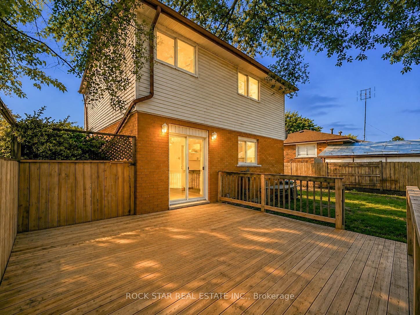 14 Kirkland Avenue, Hamilton, ON L8V 3V9 photo 5