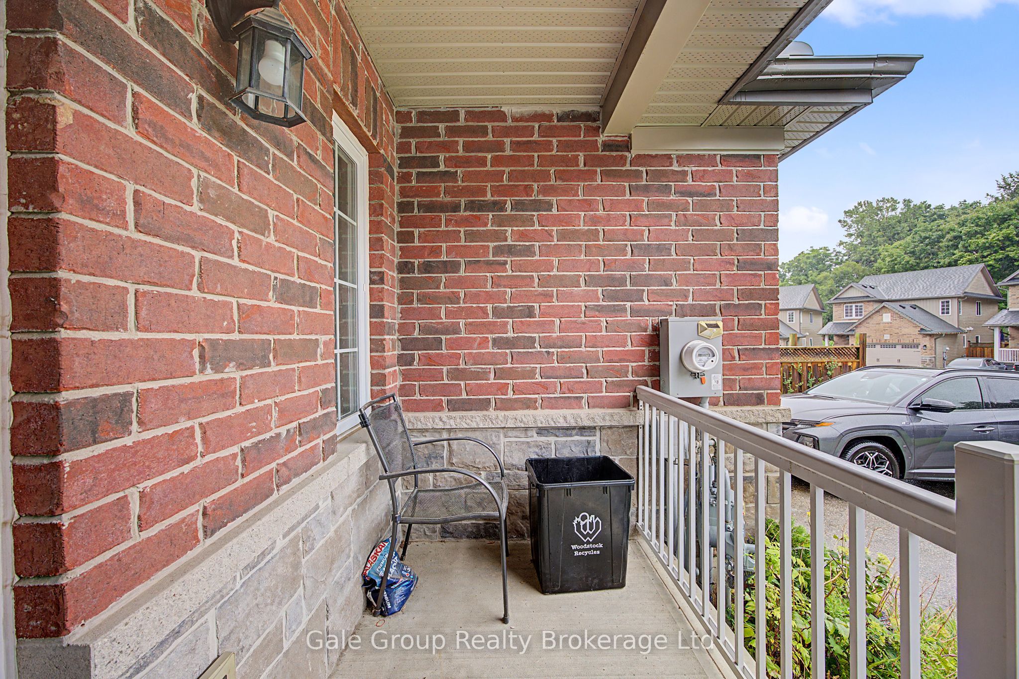 717 Crawford Crescent, Woodstock, ON N4S 8Z5 photo 2