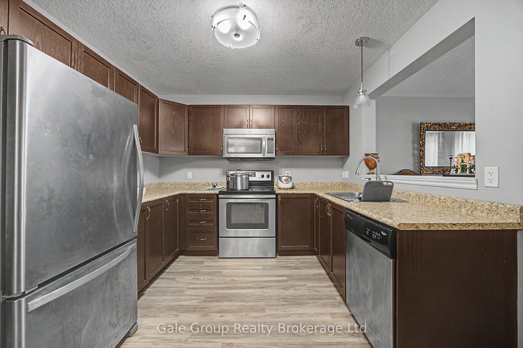 717 Crawford Crescent, Woodstock, ON N4S 8Z5 photo 5