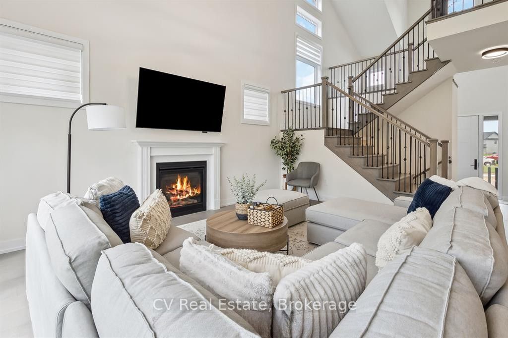 125 Stoneleigh Drive, Blue Mountains, ON L9Y 4X5 photo 4