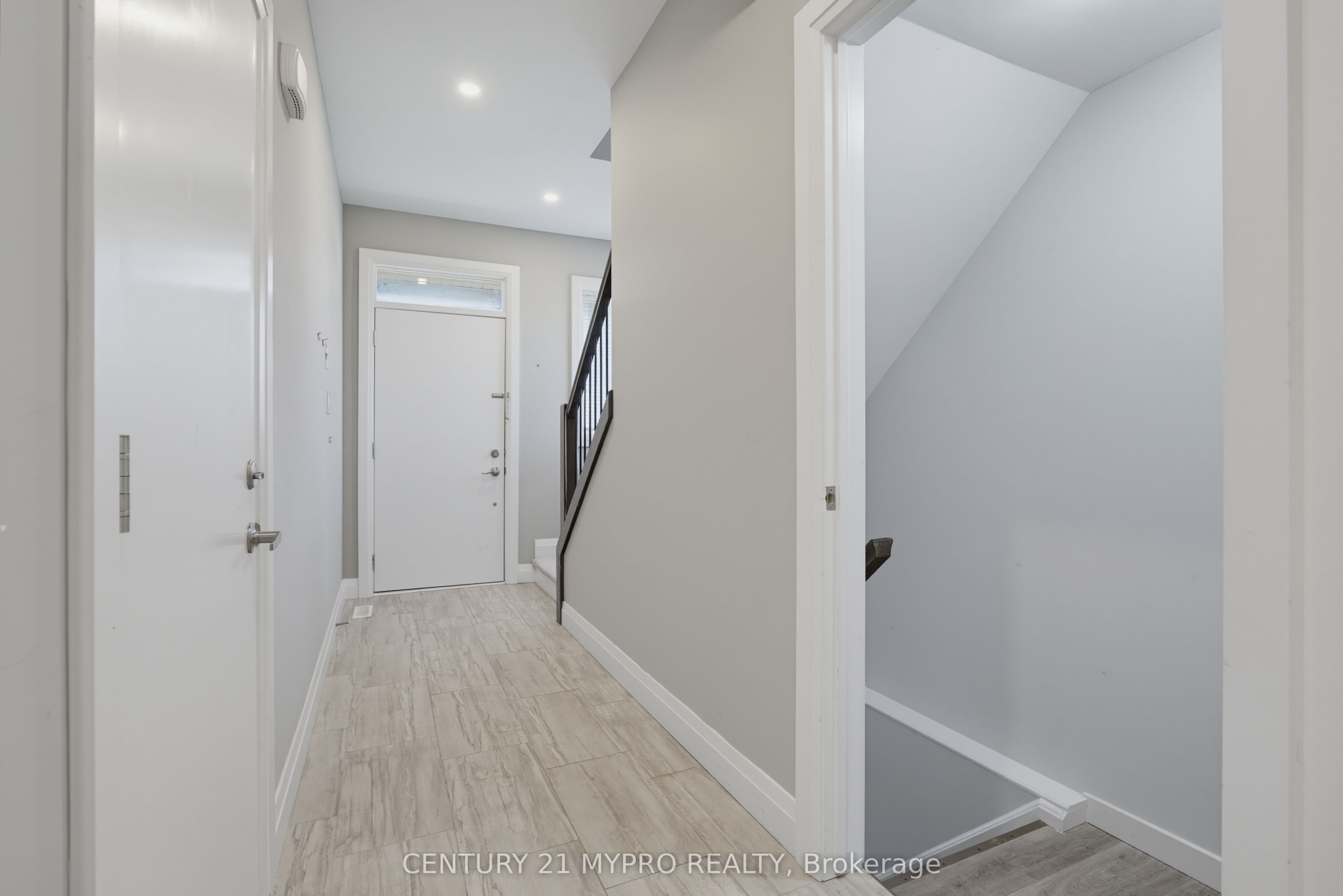 2003 CLAYRIDGE Way, London North, ON N6G 5K5 photo 5
