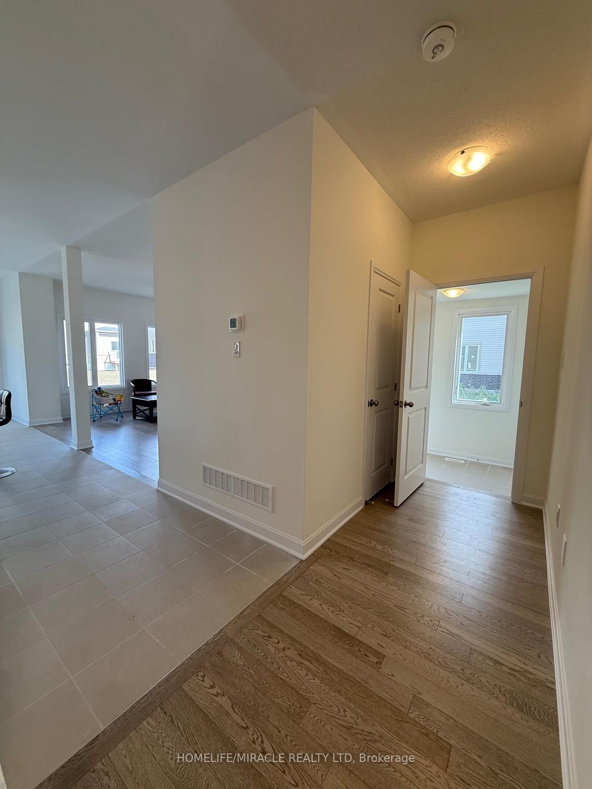 35 Royal Oak Crescent, Loyalist, ON K0H 1G0 photo 5