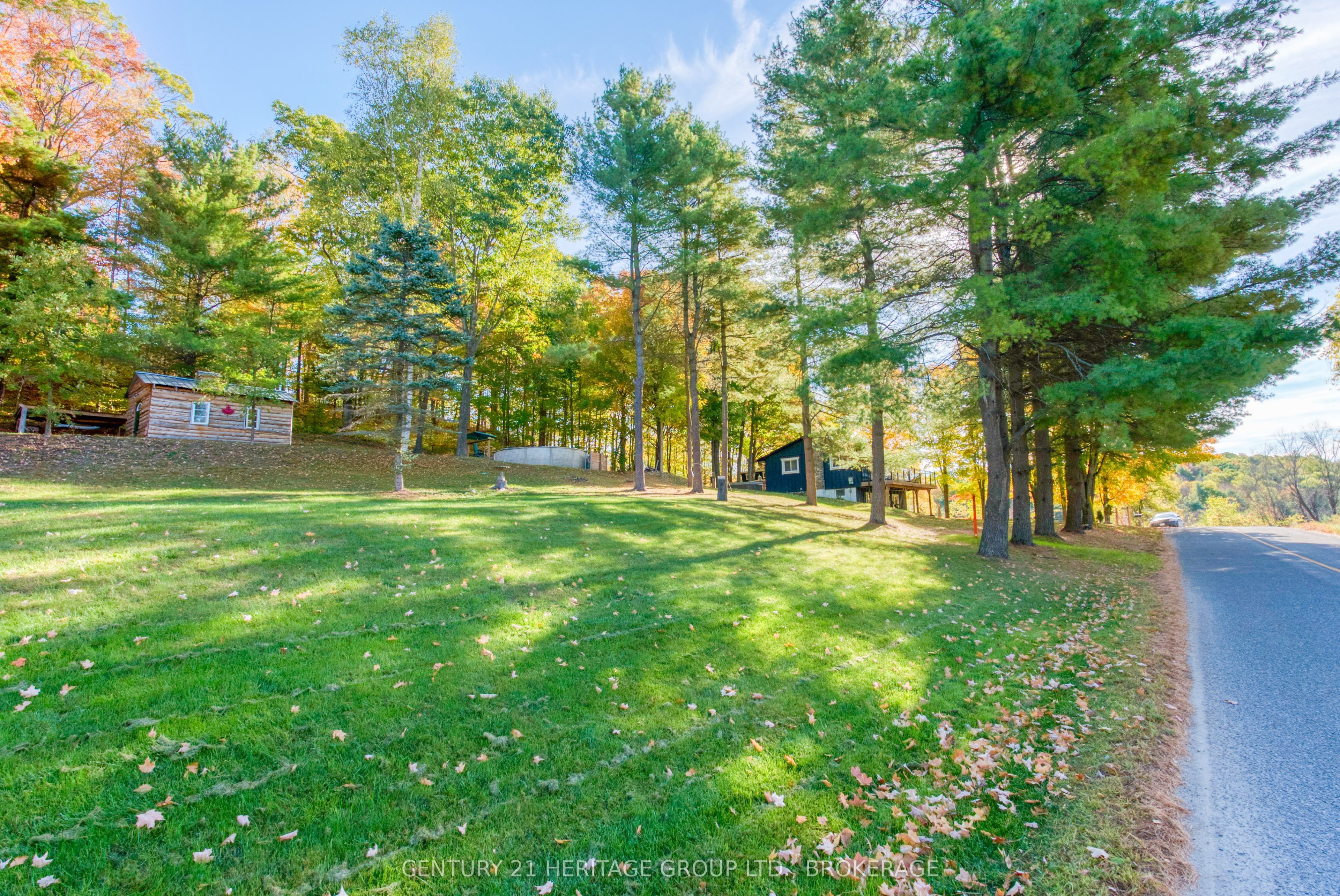 10874 Canoe Lake Road, Frontenac, ON K0H 2V0 photo 2