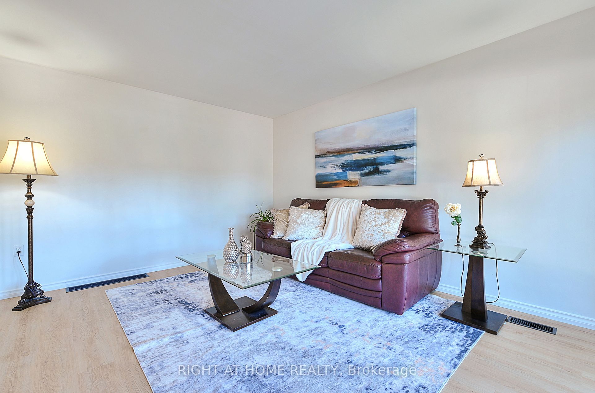 245 West 33rd Street, Hamilton, ON L9C 5J7 photo 4