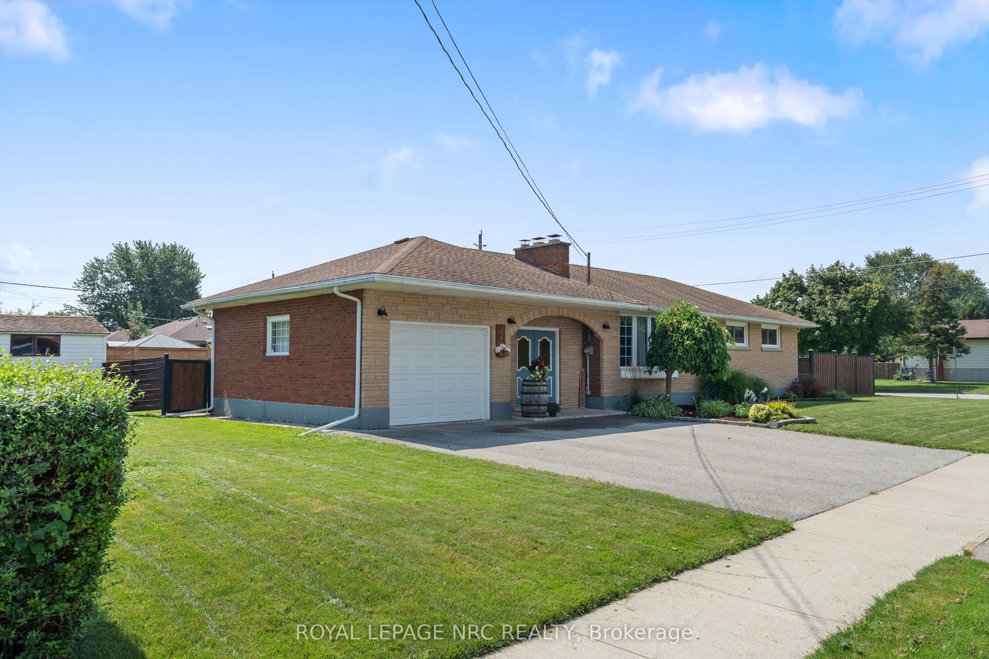 161 Catherine Street, Fort Erie, ON L2A 2J1 photo 2