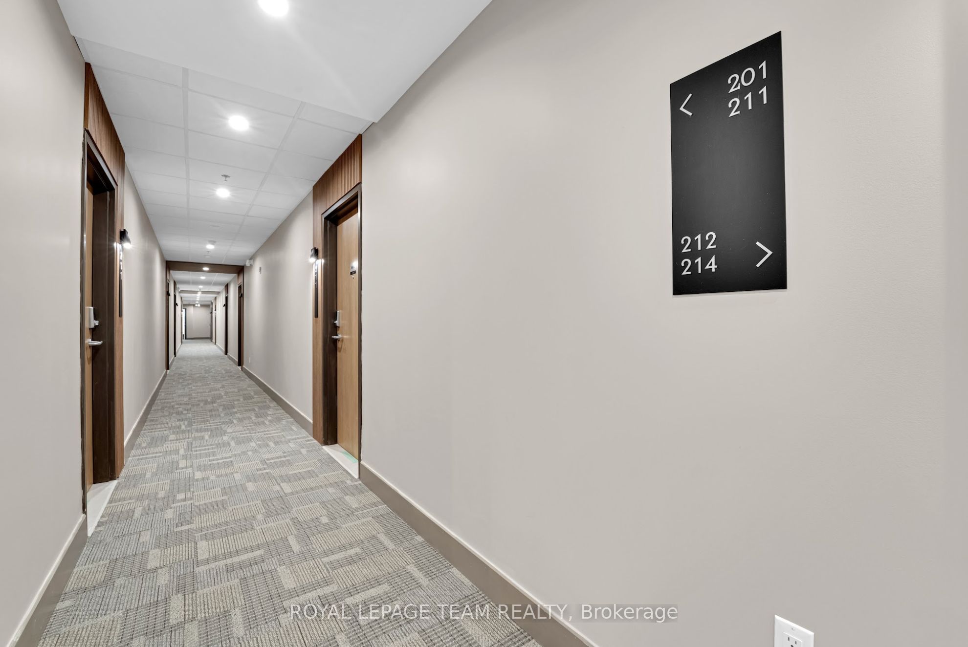 1008 Rogers Crescent 303, Brockville, ON K6V 6X5 photo 5