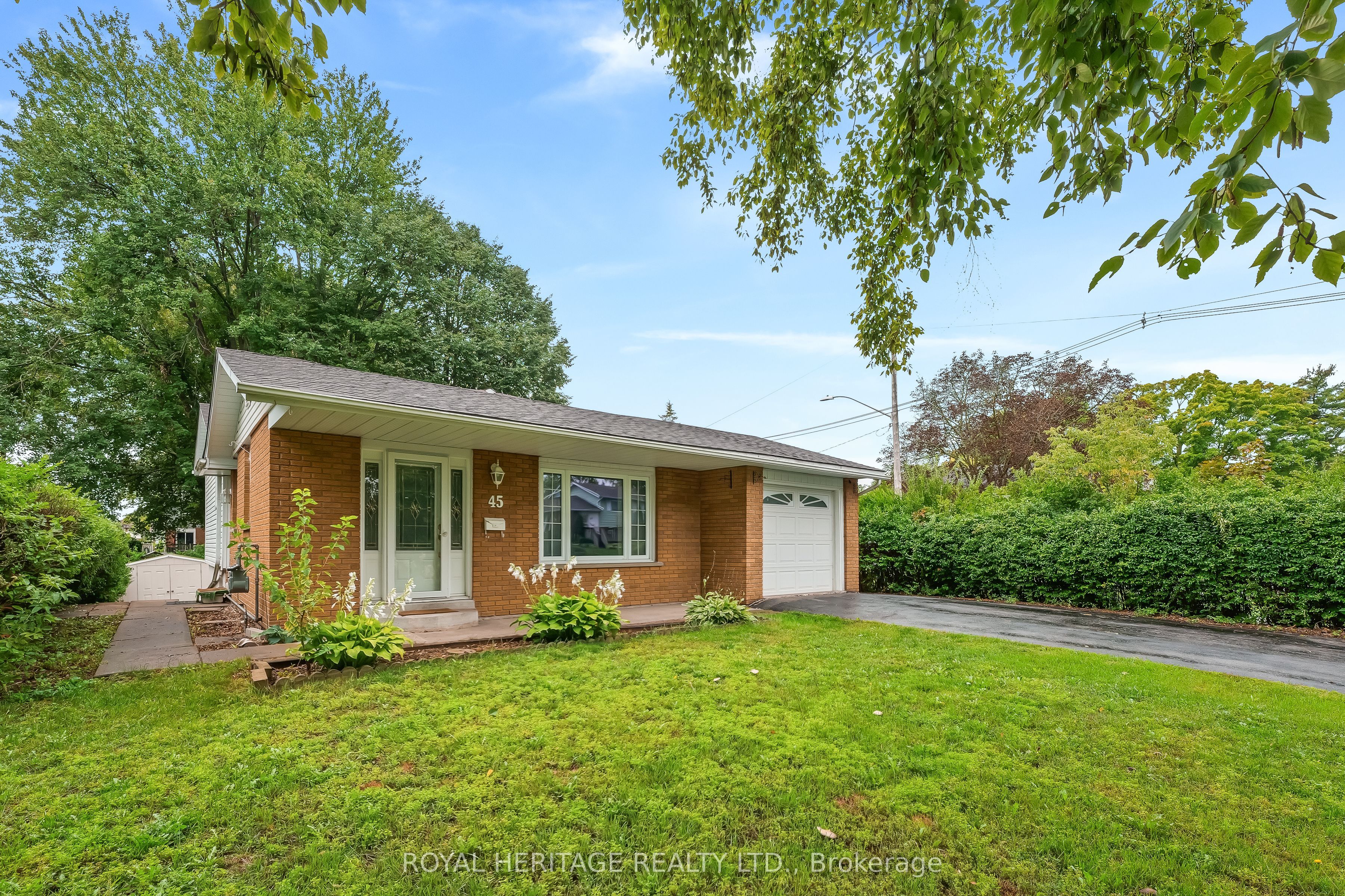 45 Barbara Street, Quinte West, ON K8V 1Z6 photo 2