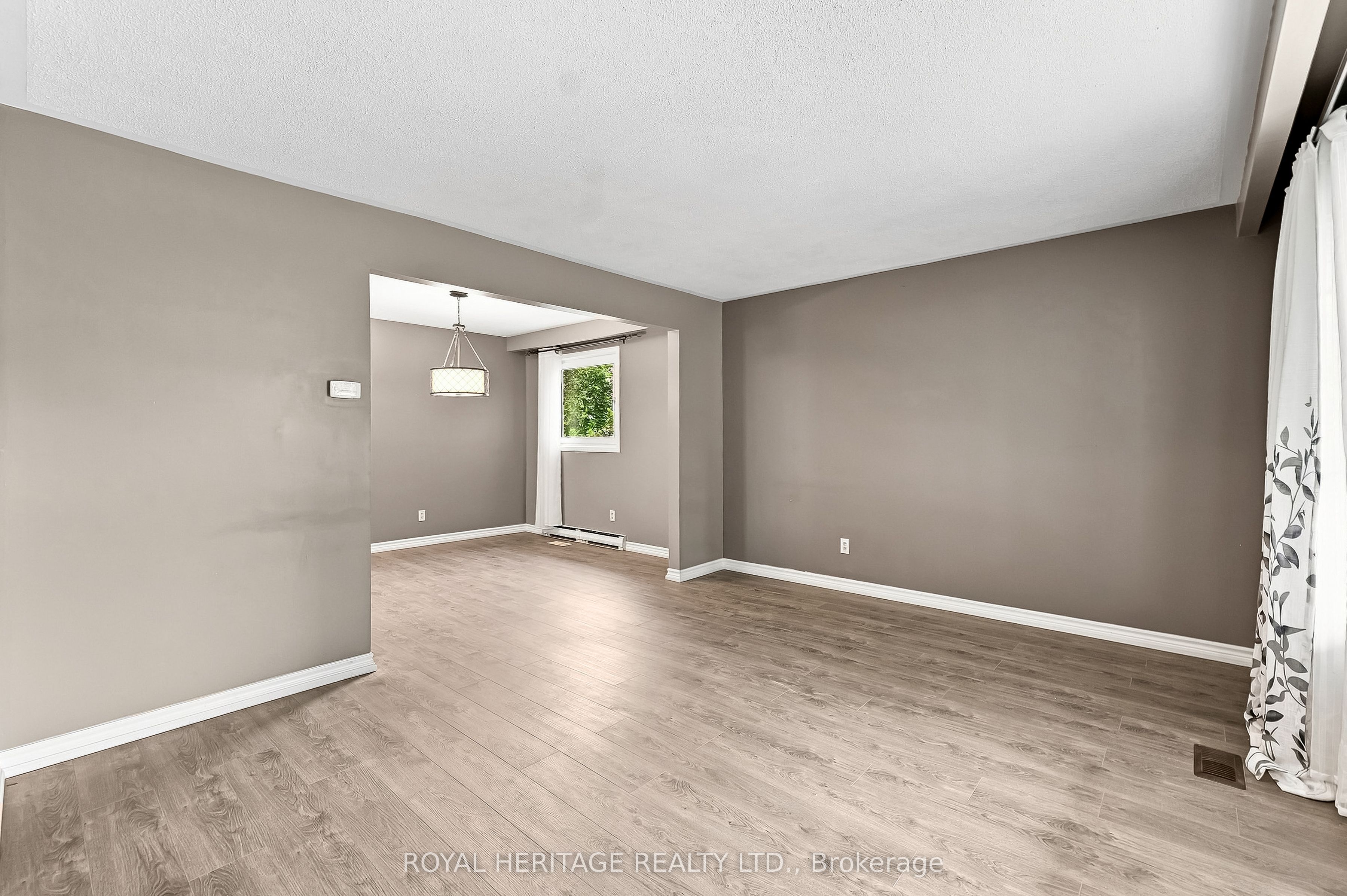 45 Barbara Street, Quinte West, ON K8V 1Z6 photo 3