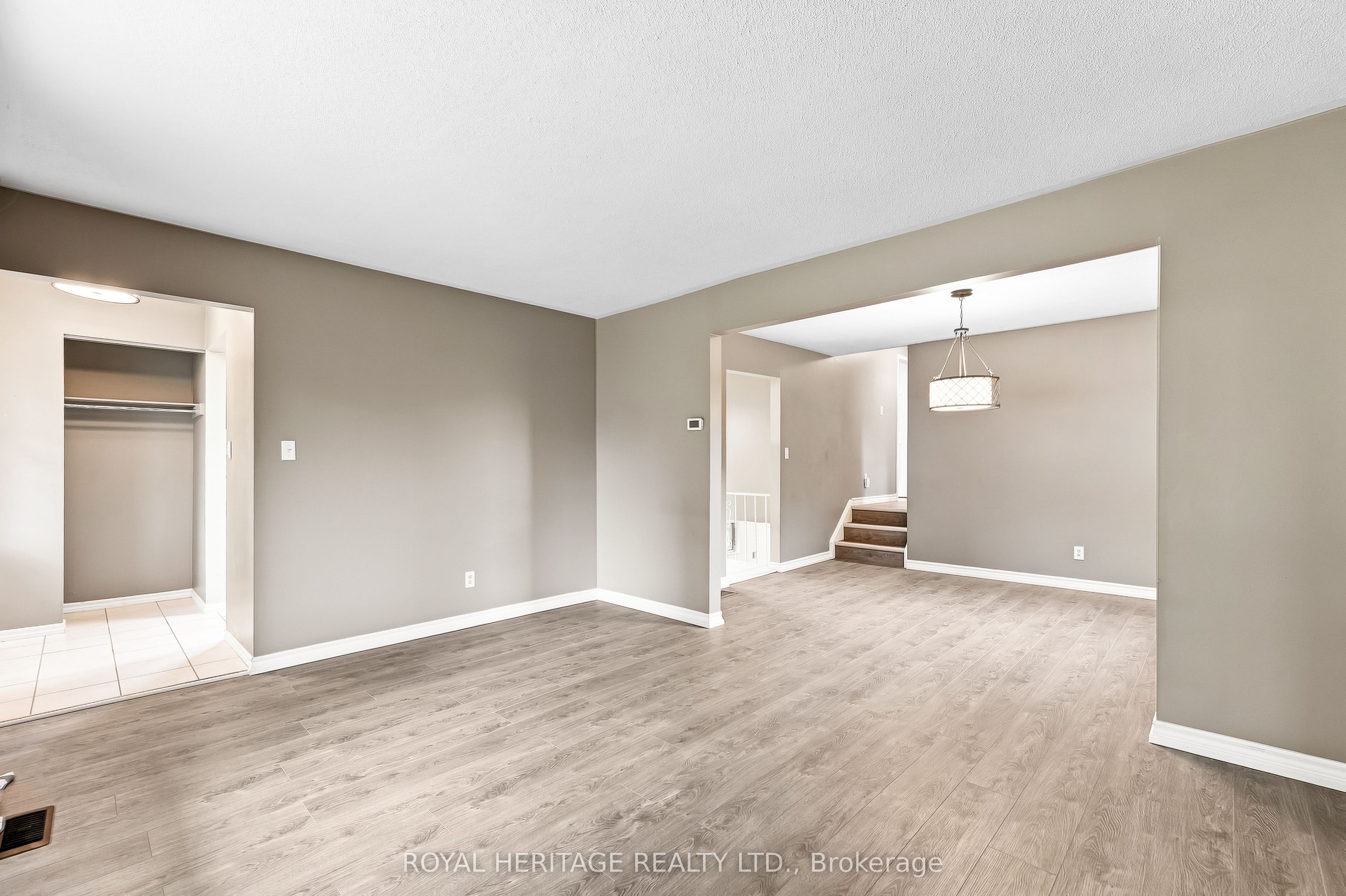 45 Barbara Street, Quinte West, ON K8V 1Z6 photo 4