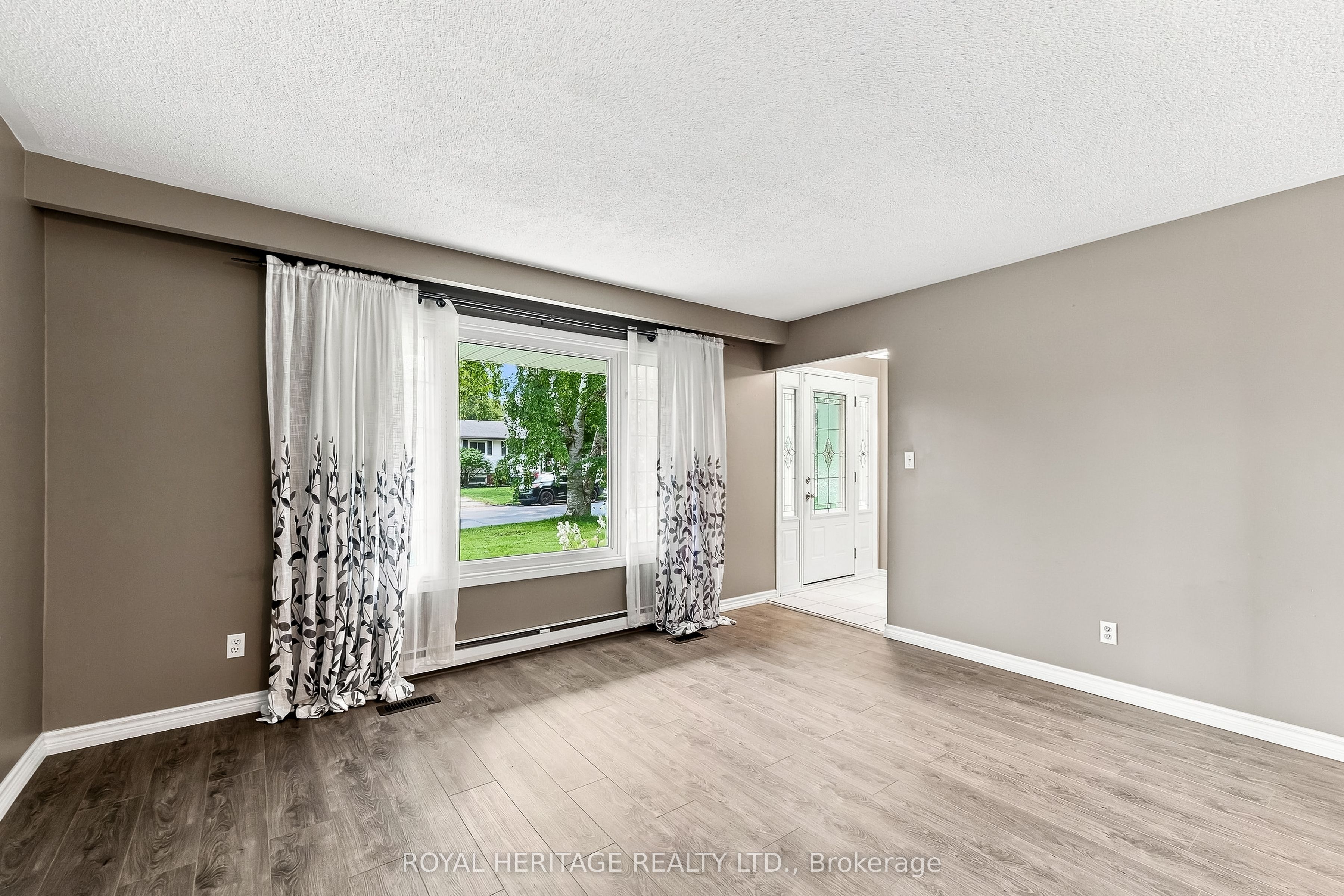45 Barbara Street, Quinte West, ON K8V 1Z6 photo 5