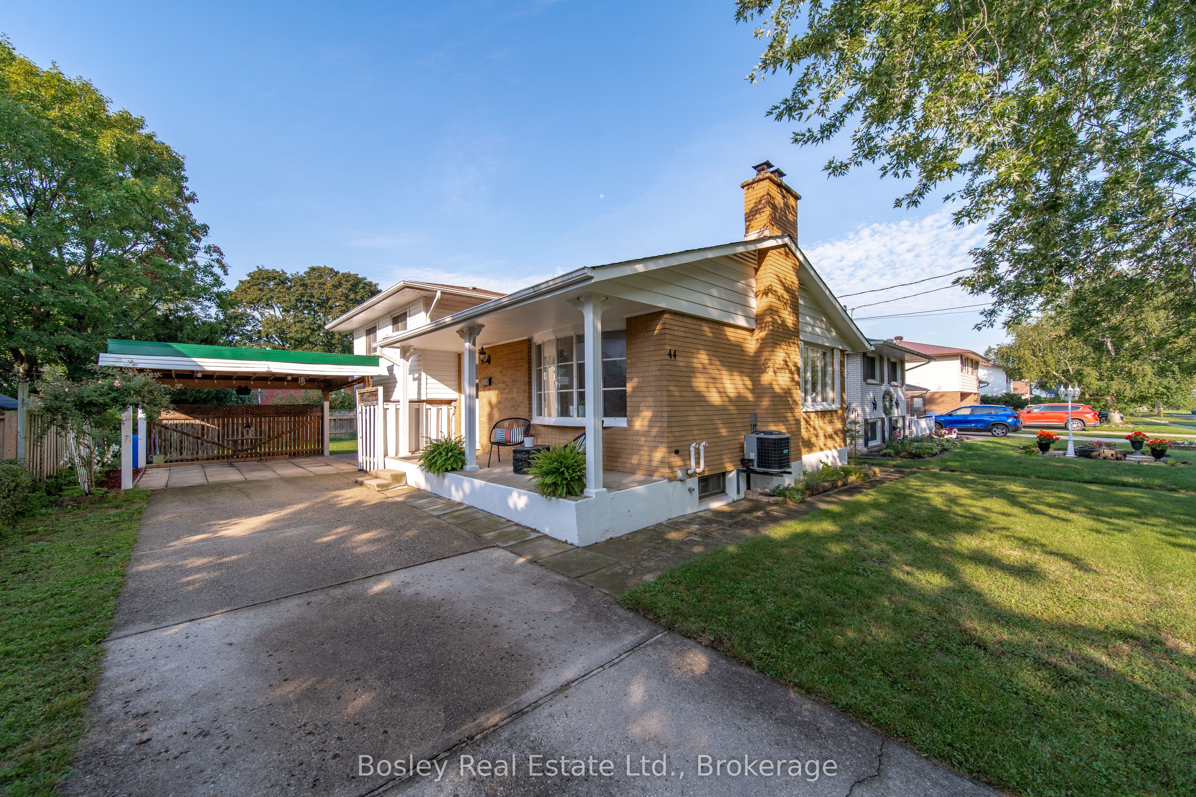 44 Brentwood Drive, Guelph, ON N1H 5M7