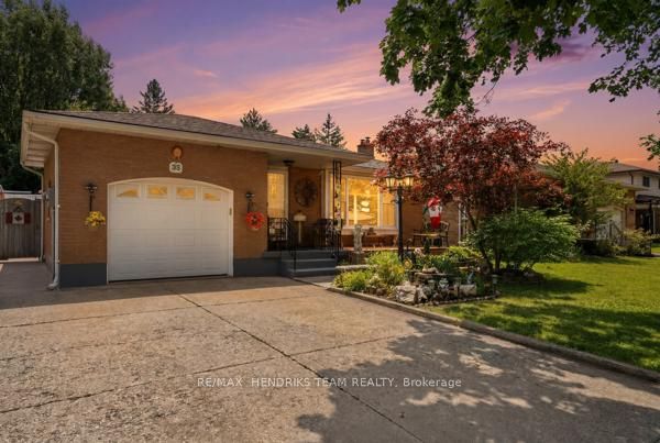33 Meadowbrook Crescent, St. Catharines, ON L2M 7G8 photo 2