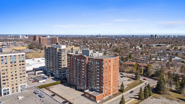 120 Grant Carman Drive 909, Cityview - Parkwoods Hills - Rideau Shore, ON K2E 1C8 photo 3