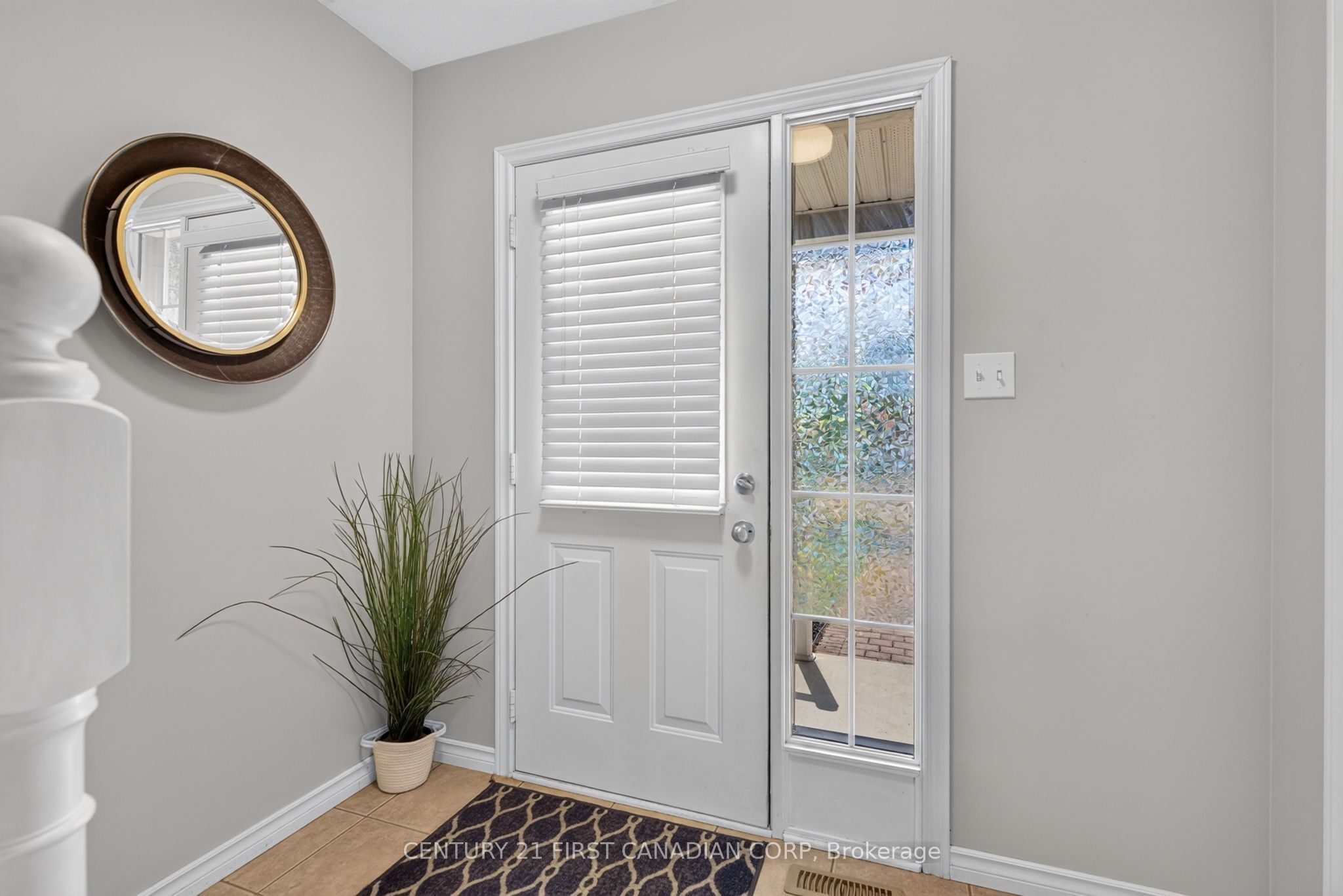 1318 BLACKMAPLE Drive, London East, ON N5Y 5V4 photo 2