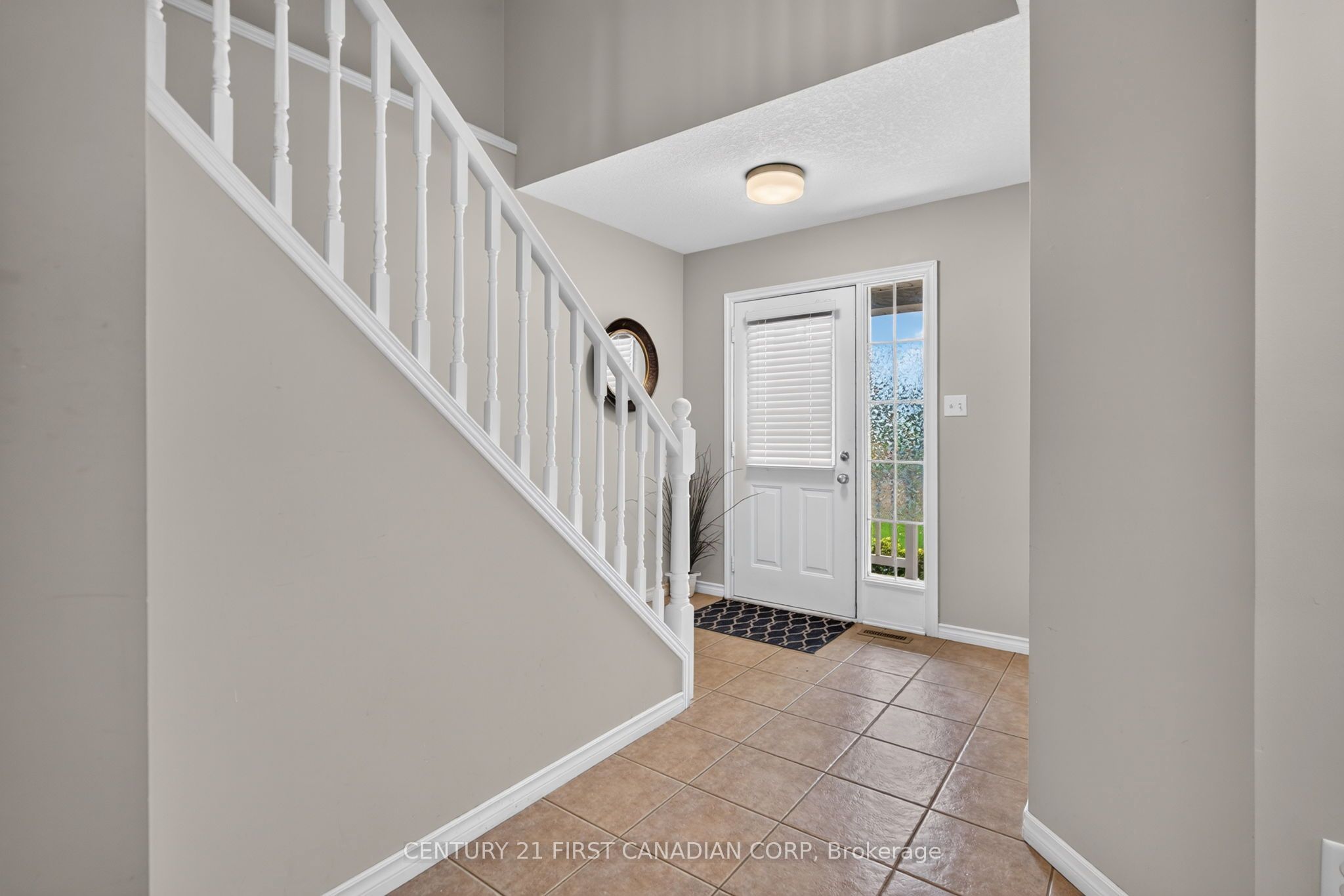 1318 BLACKMAPLE Drive, London East, ON N5Y 5V4 photo 3