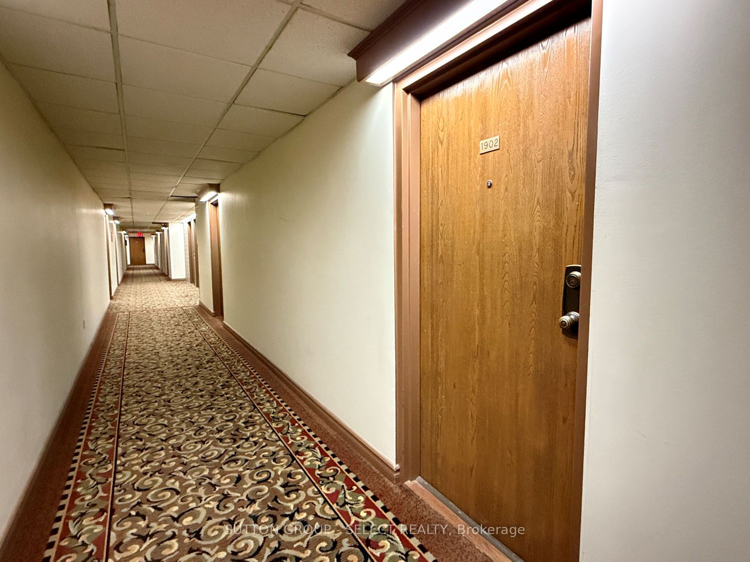 55 Green Valley Drive 1902, Kitchener, ON N2P 1Z6 photo 5