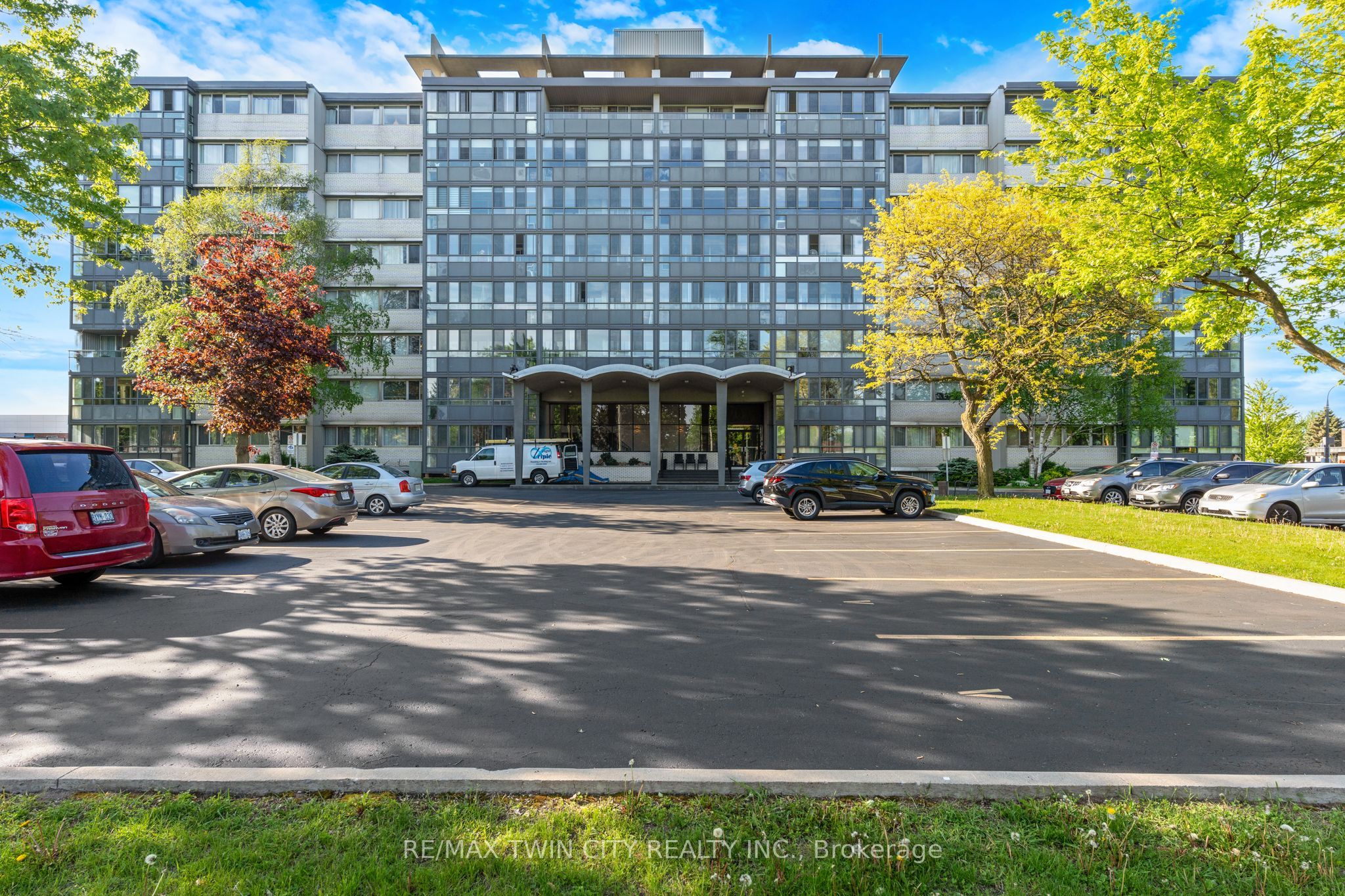 24 Midland Drive 306, Kitchener, ON N2A 2A8